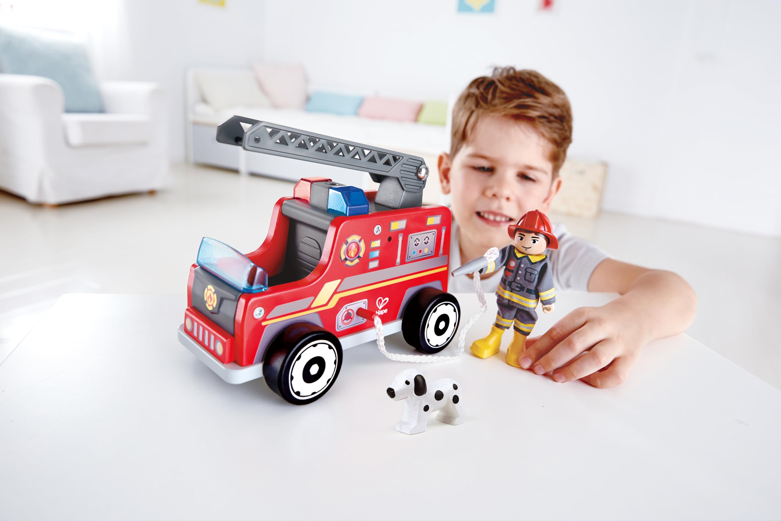 Hape Set Vigile del Fuoco camion pompieri con cagnolino