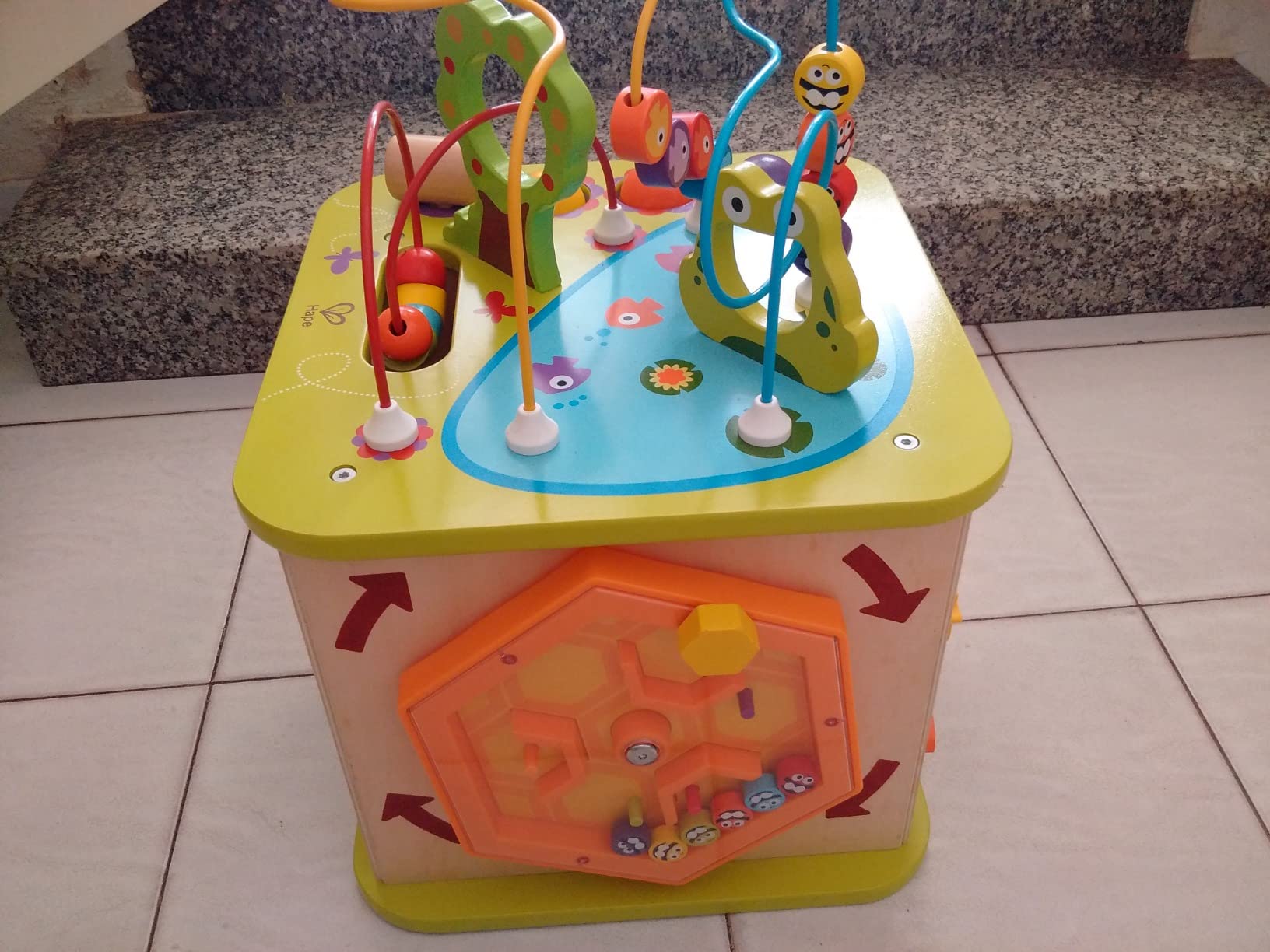 Hape Cubo Multiattività cubo legno 5 facce gioco 12 mesi