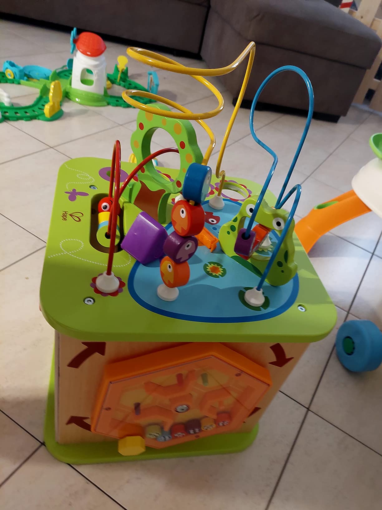 Hape Cubo Multiattività cubo legno 5 facce gioco 12 mesi