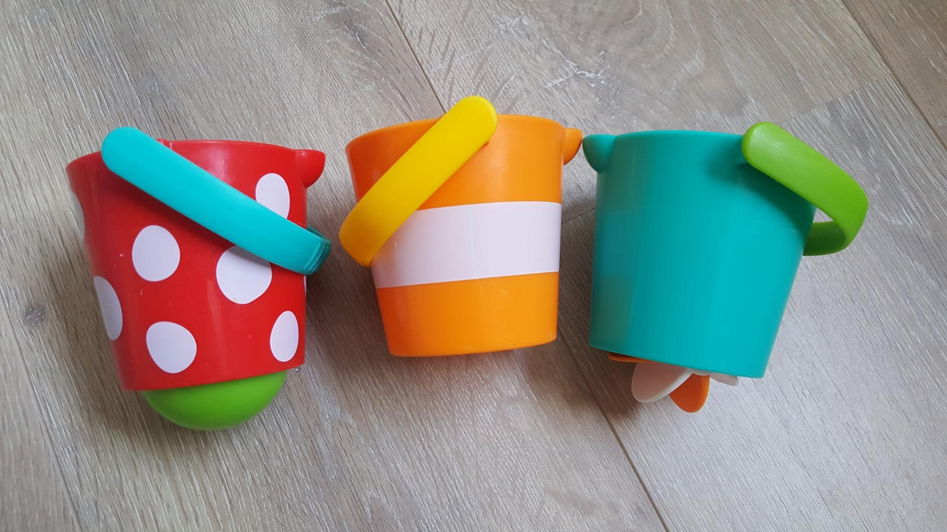 Hape Allegri Secchielli giochi bagnetto 3 pezzi 12M+