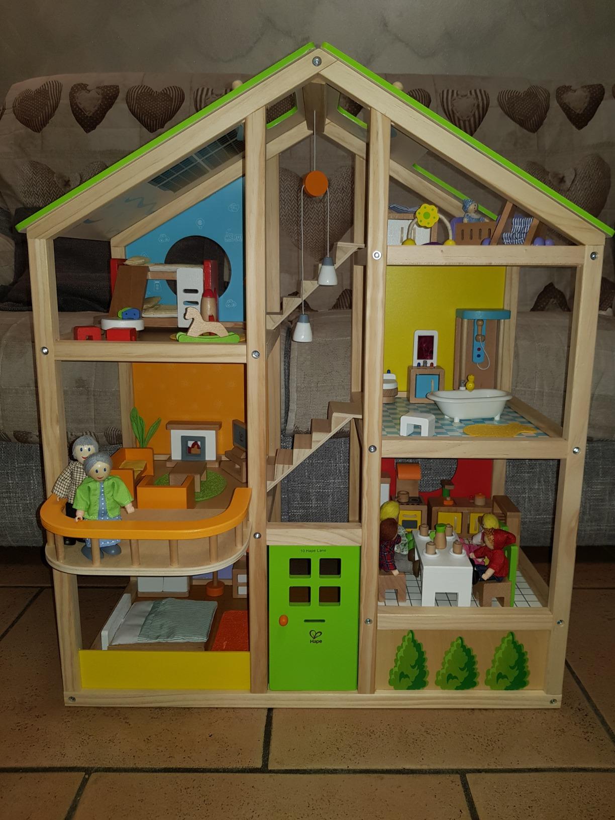 Hape E3401 Casa 4 Stagioni casa bambole legno arredata