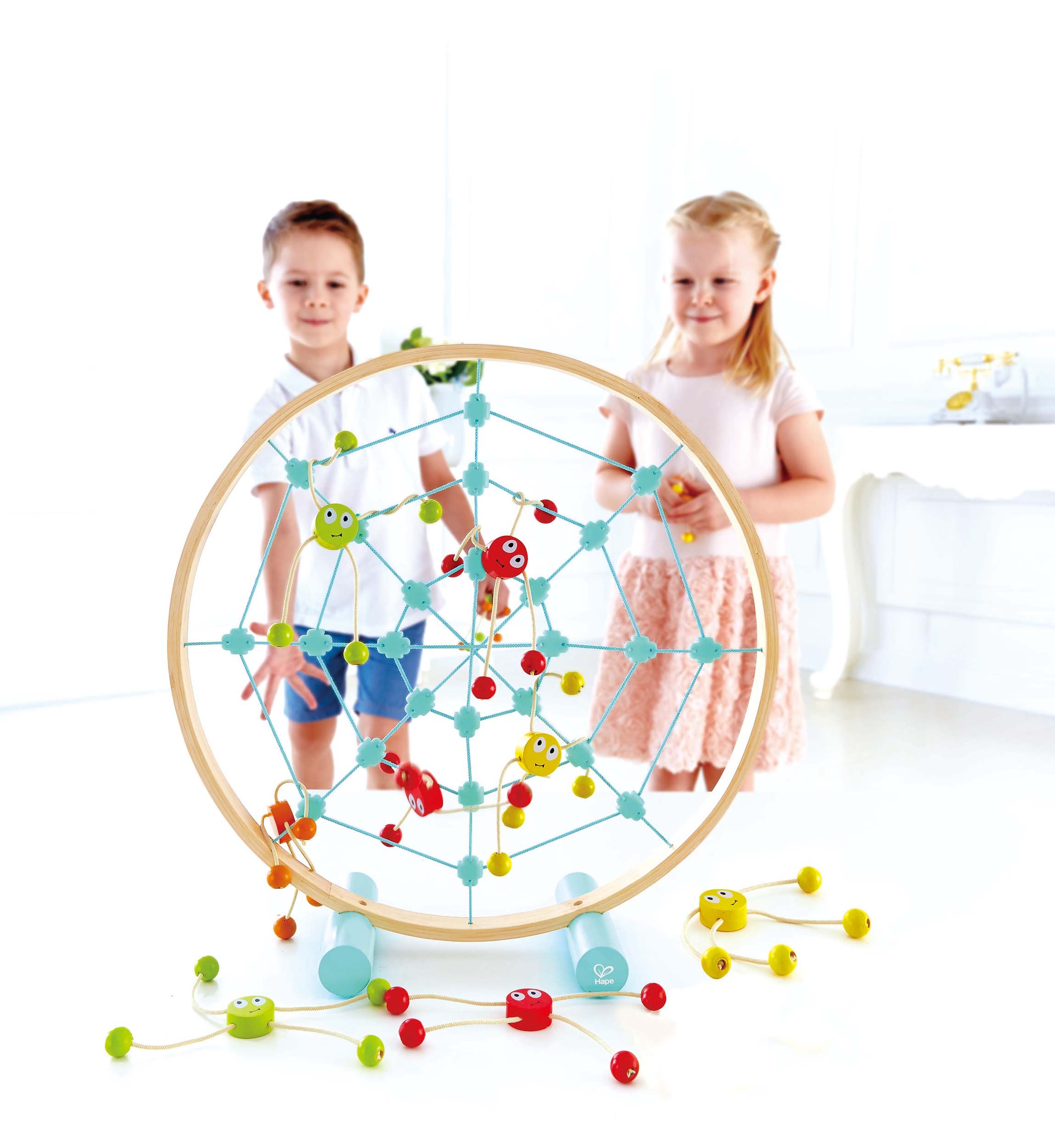 Hape E5555 gioco lancio ragnetti da giardino