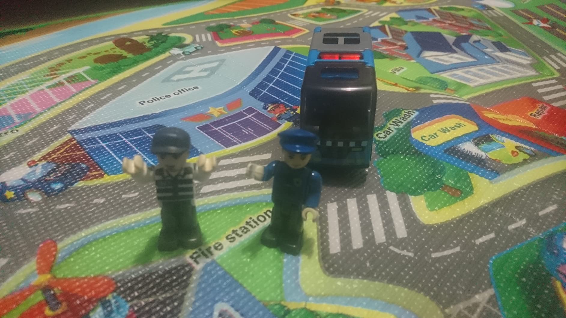 Hape Auto Polizia Small macchinina sirena luminosa