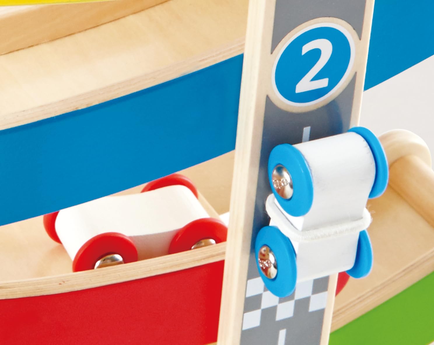 Hape Circuito Macchinine in Discesa pista legno 3 auto