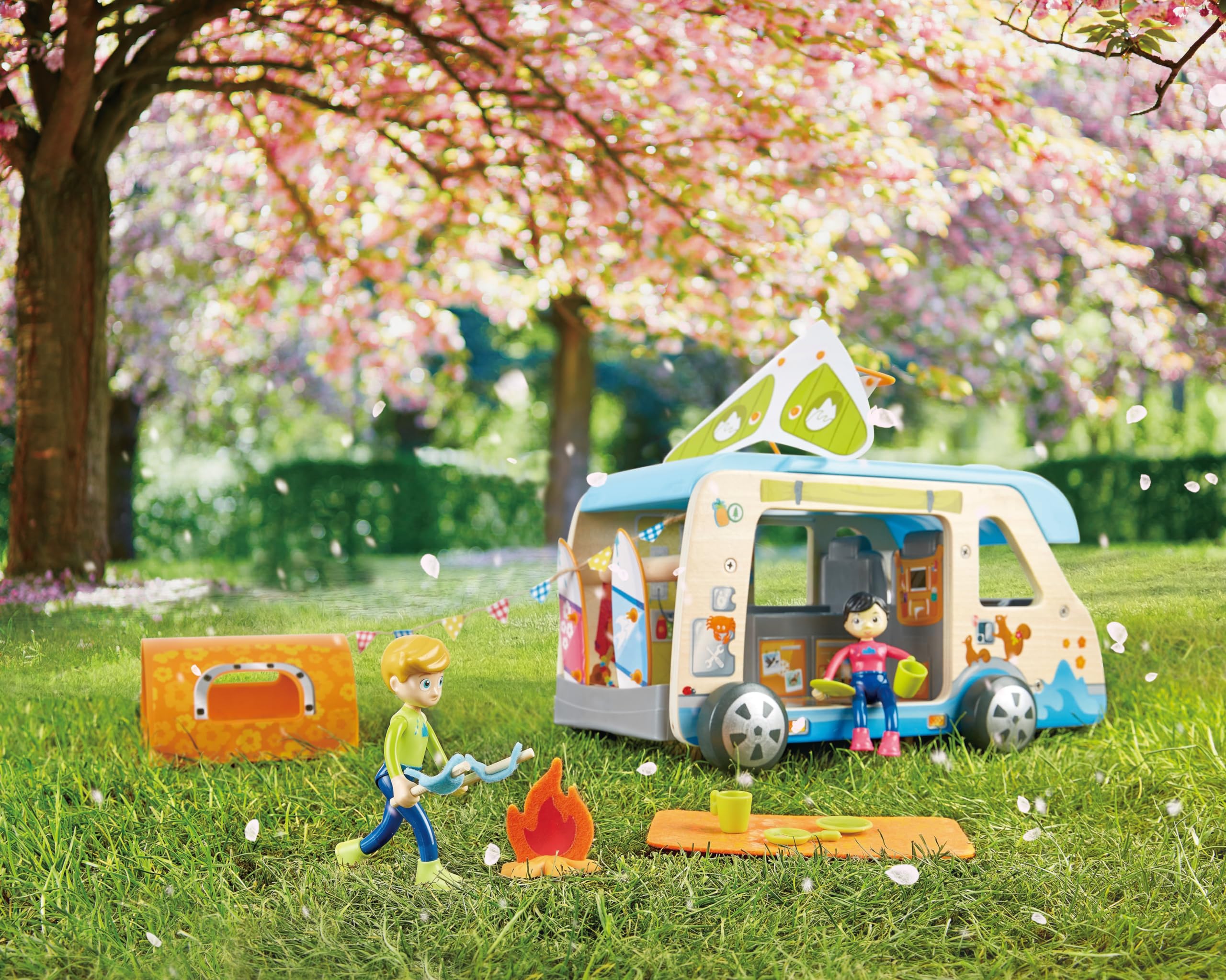 Hape Camper Avventura camper trasformabile con bambole