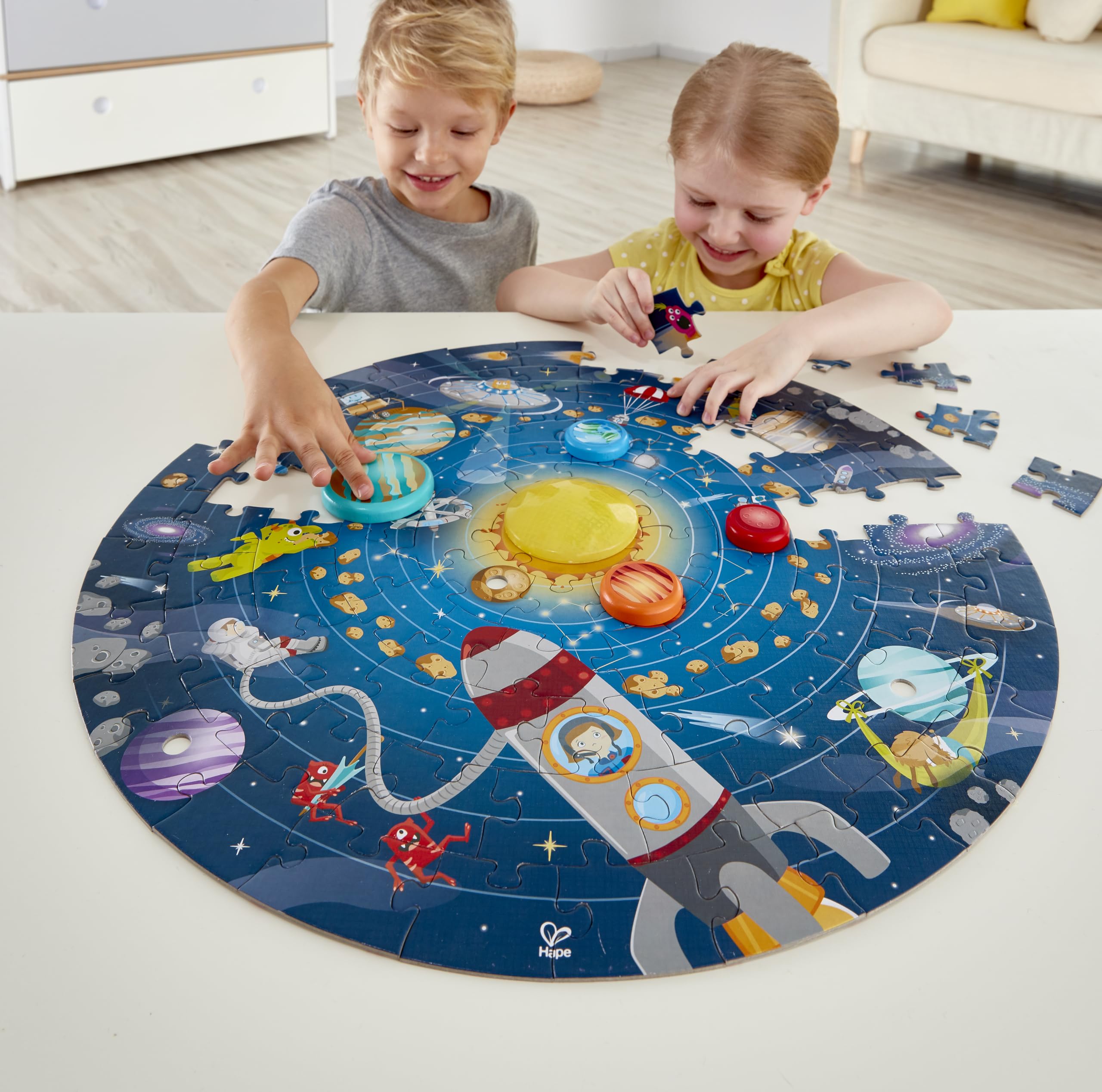 Hape Sistema Solare con Led puzzle legno rotondo 5 anni