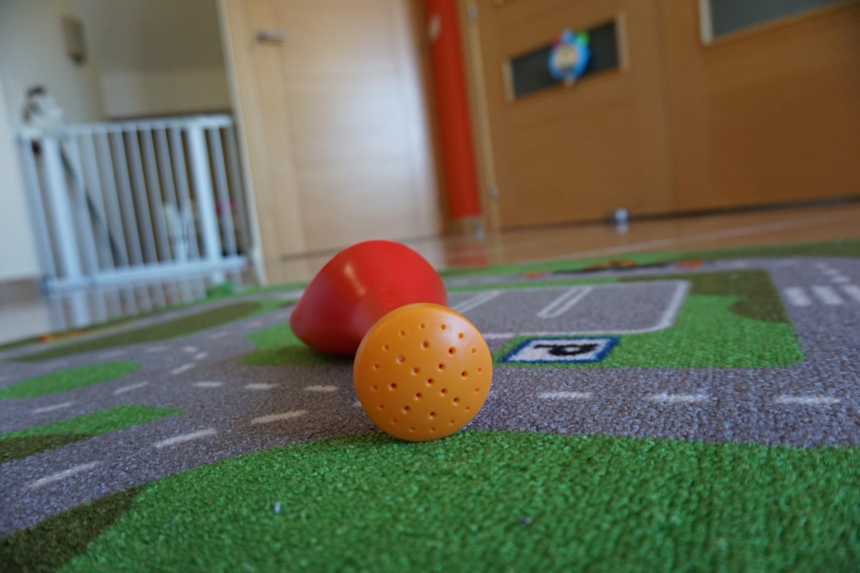 Hape Paletta con Innaffiatoio Giocattolo Spiaggia Rossa 18 Mesi