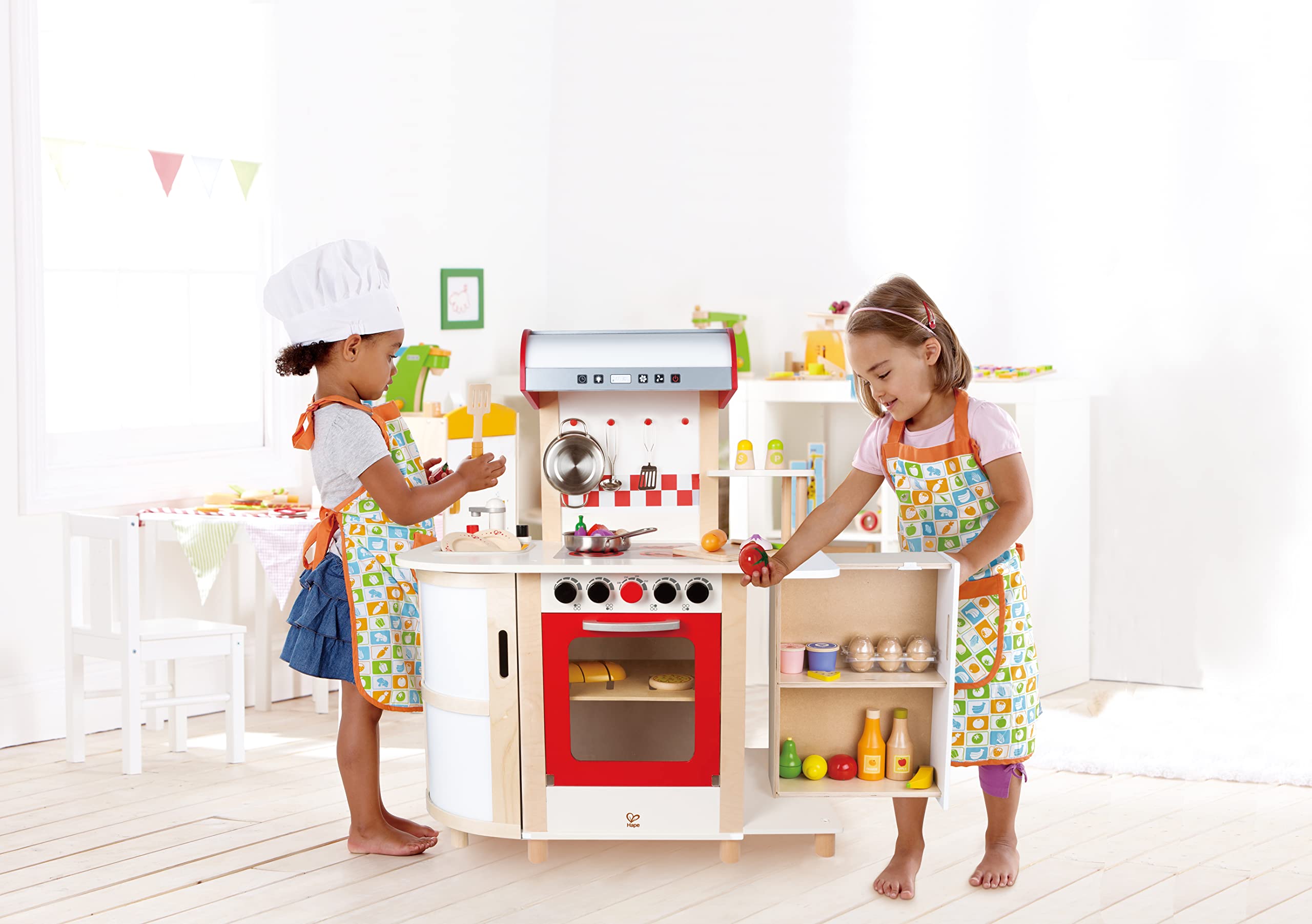 Hape E8018 Cucina multifunzione giocattolo con carrello