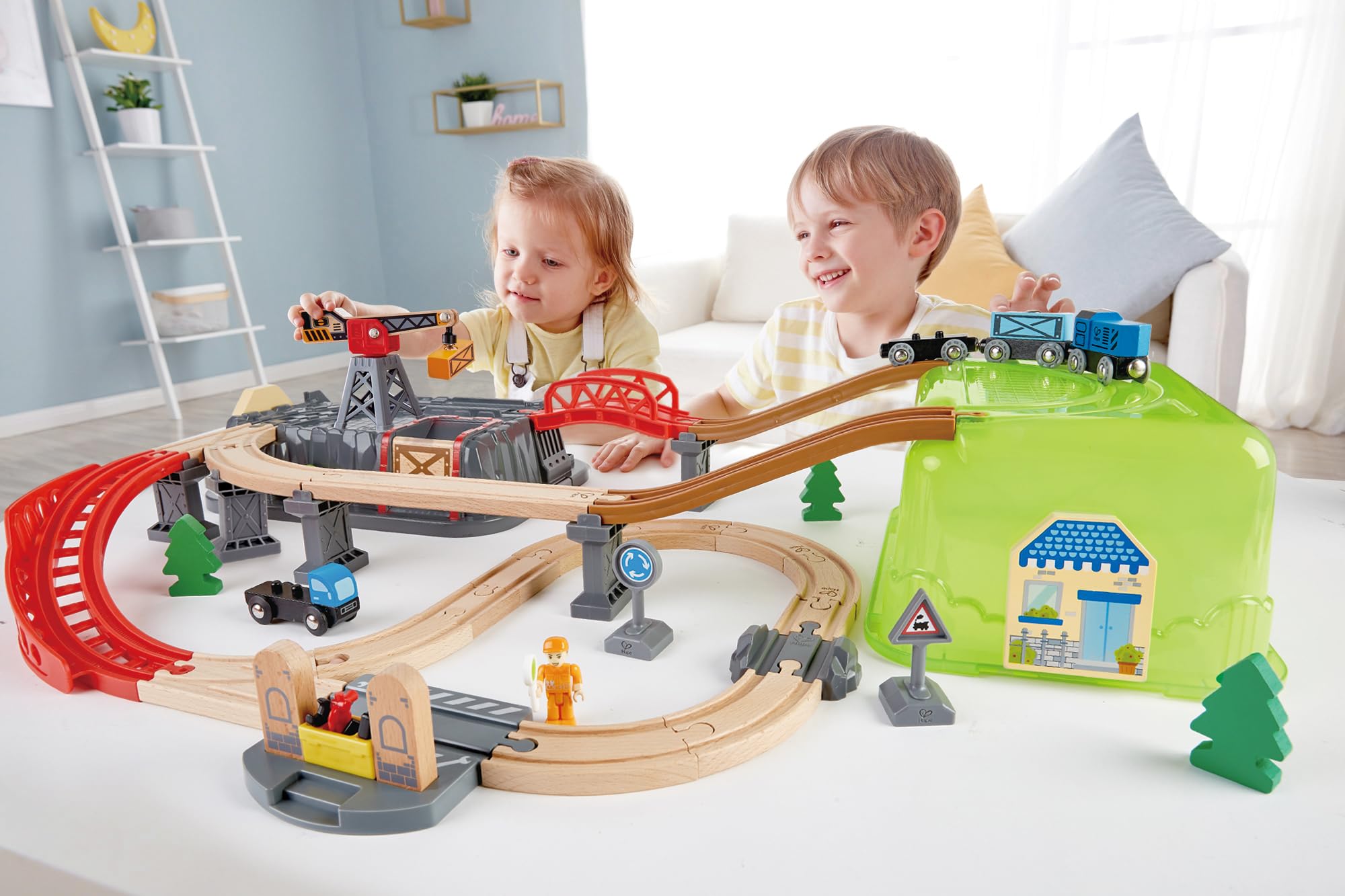 Hape Set Treno Legno 50 Pezzi con Gru e Binari