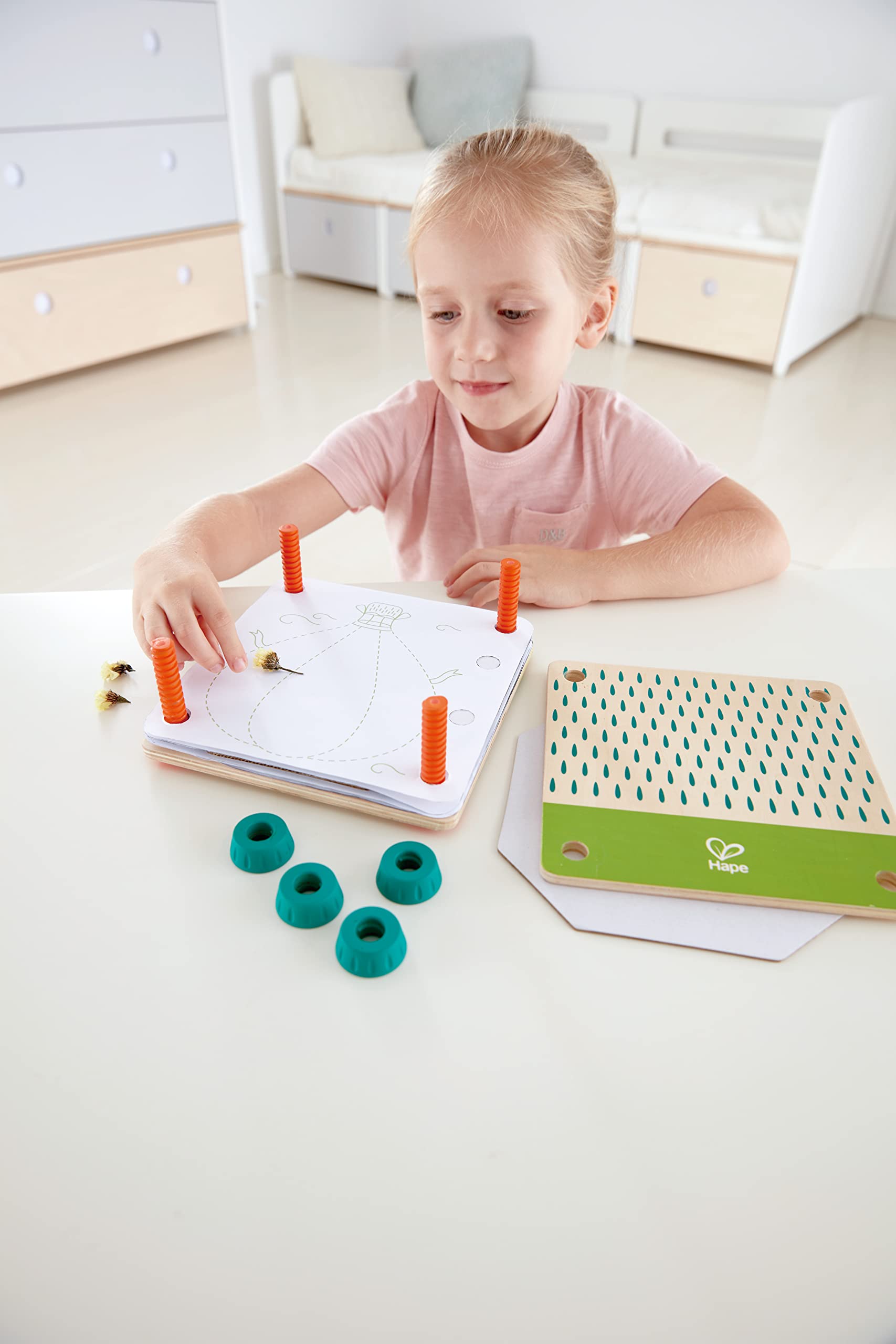 Hape Nature Fun kit pressa fiori in legno con colori