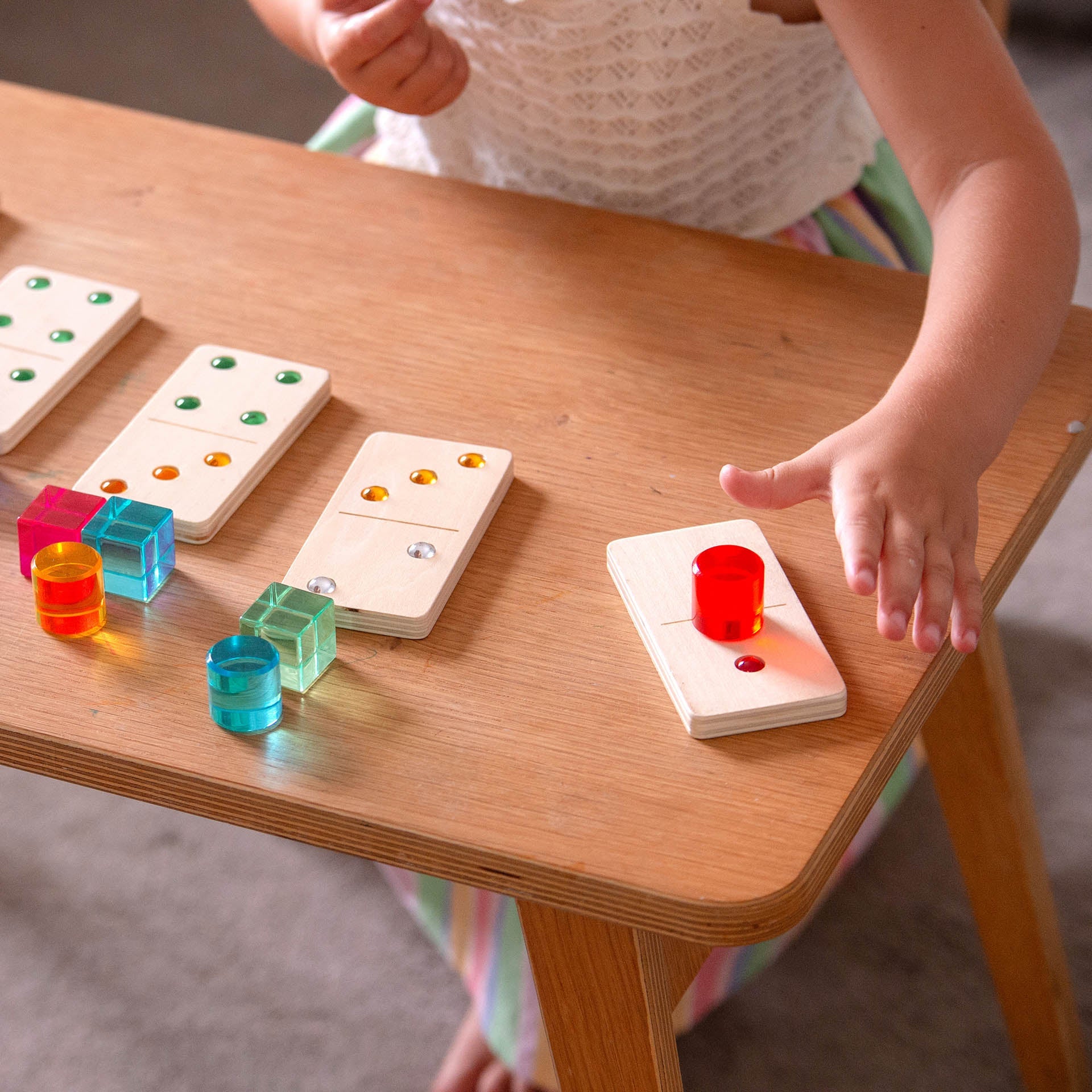 Tickit domino legno gioiello 28 pezzi gemme colorate