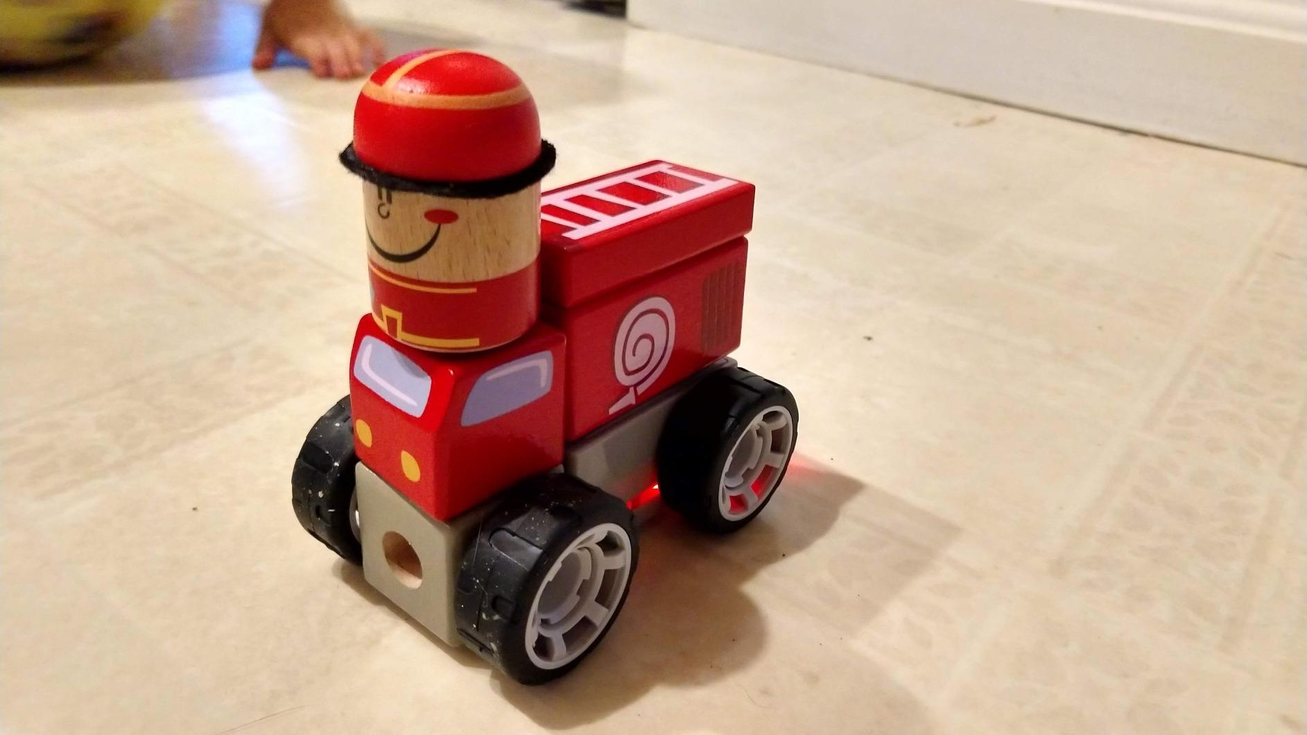 smallfoot Set Costruzioni 10624 Stazione Pompieri con auto legno