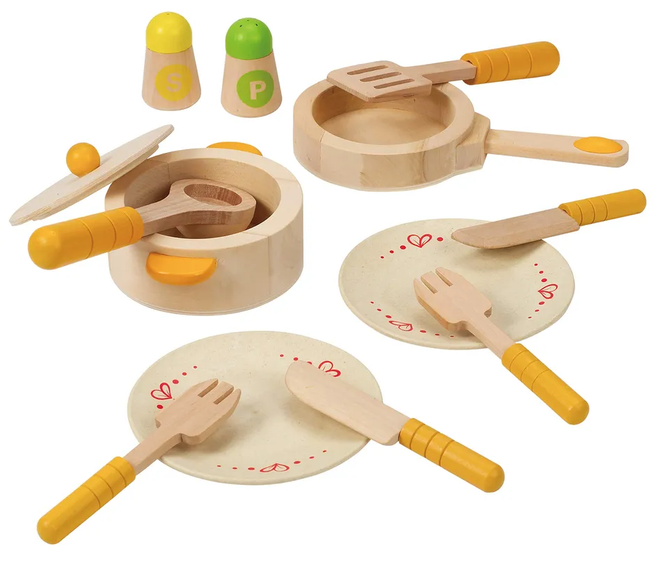Hape E3103 set pentole e piatti legno cucina 15 pezzi