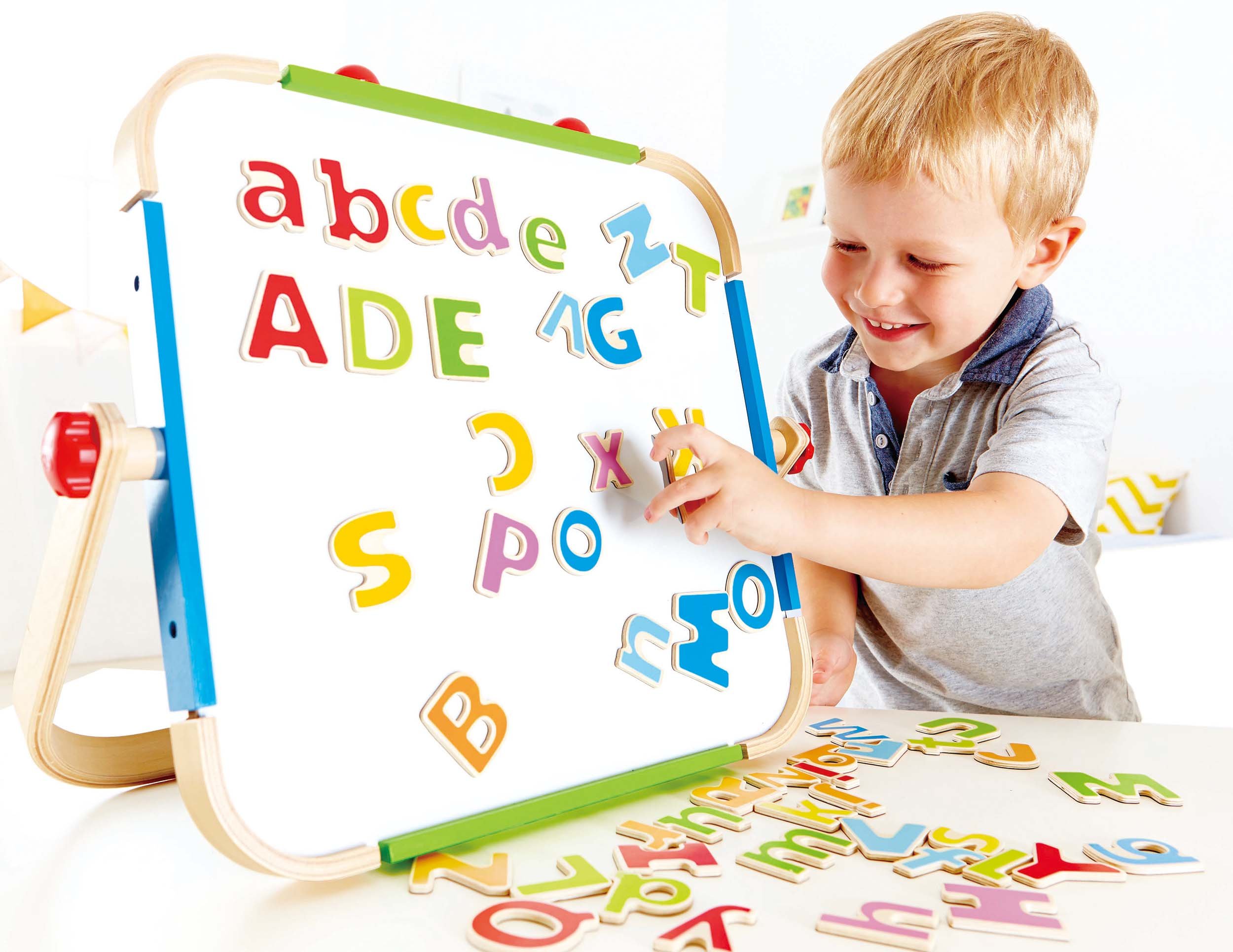Hape E1047 lettere magnetiche abc multicolore