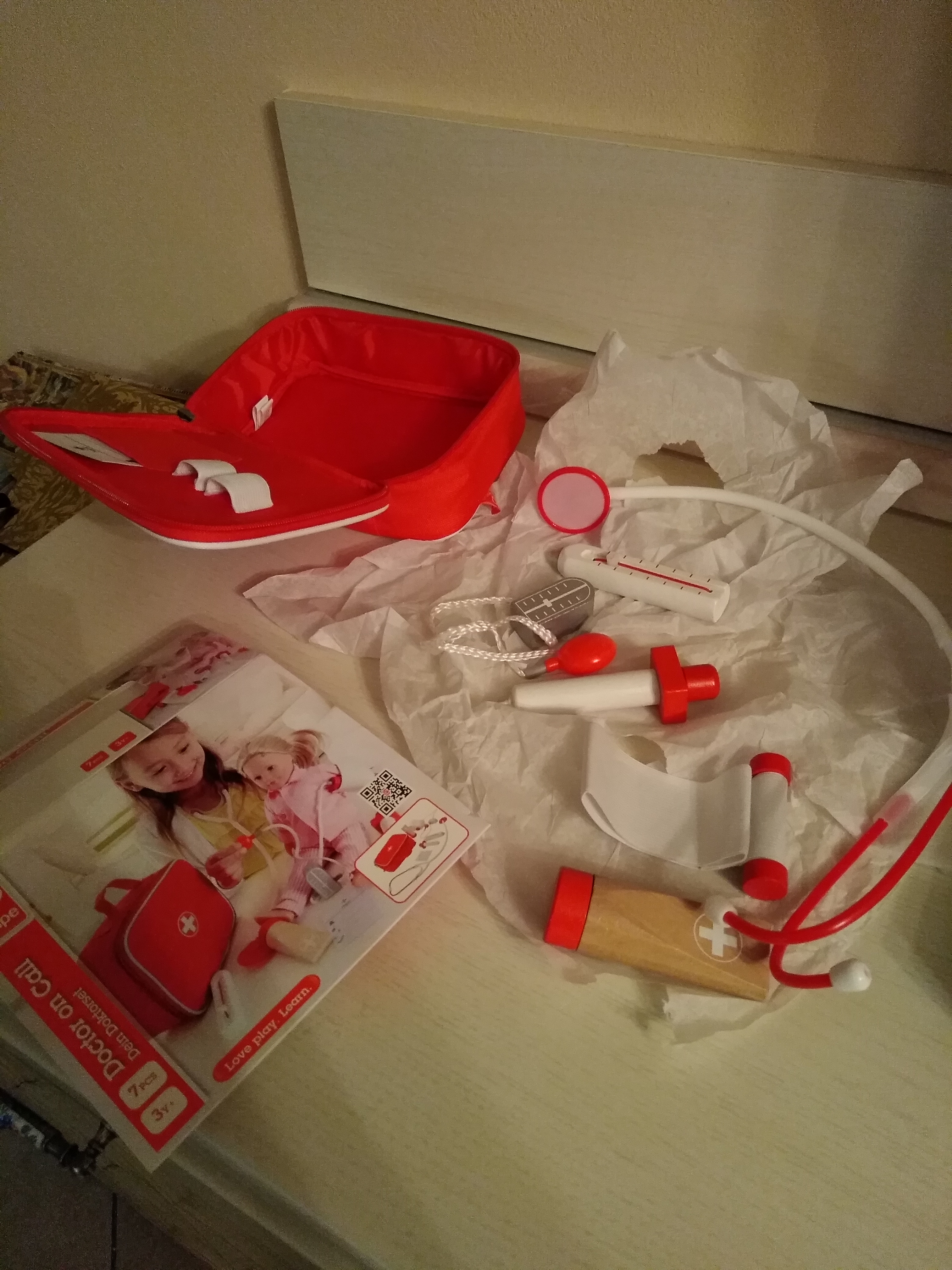Hape Set del Dottore valigetta giocattolo con stetoscopio