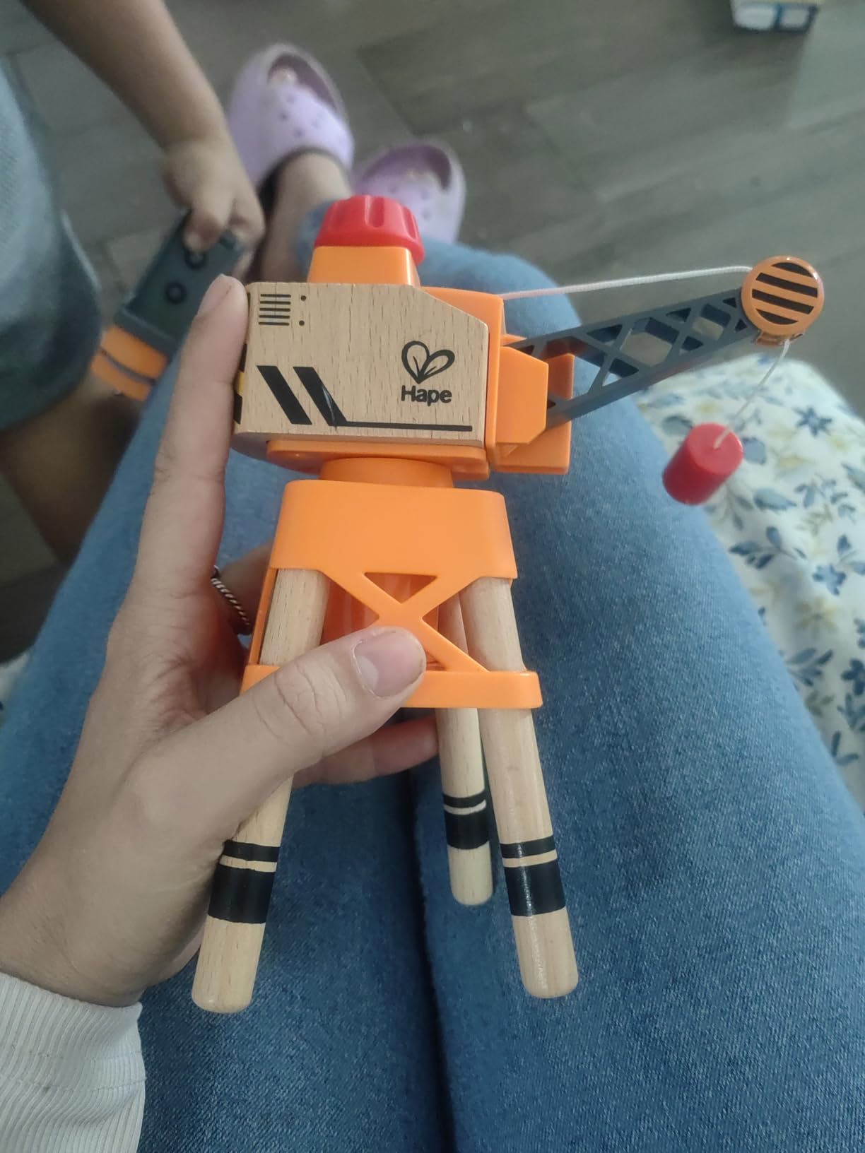 Hape Gru Braccio Grande 360° legno con camion