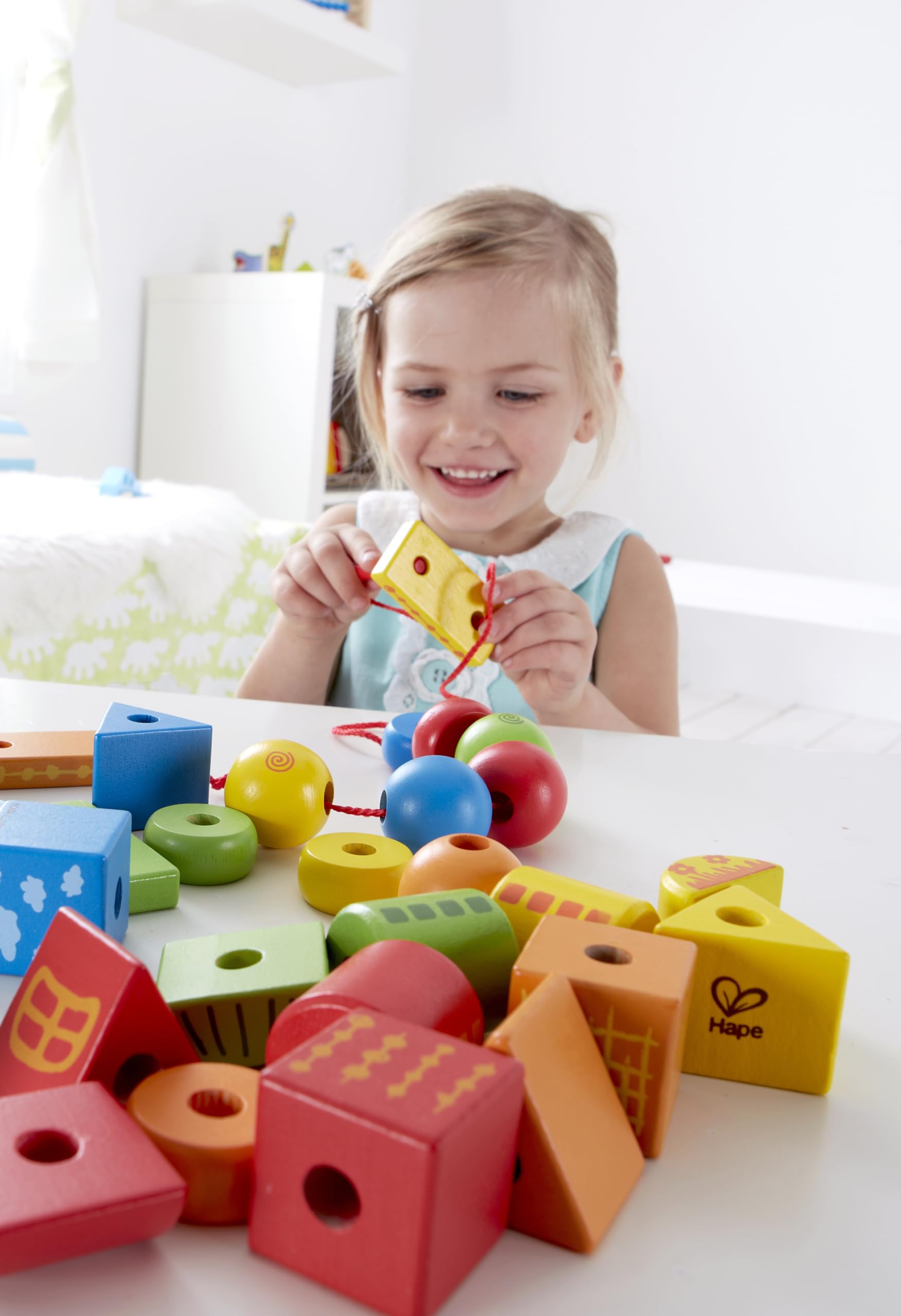 Hape forme da infilare blocchi legno 32 pezzi 3 anni
