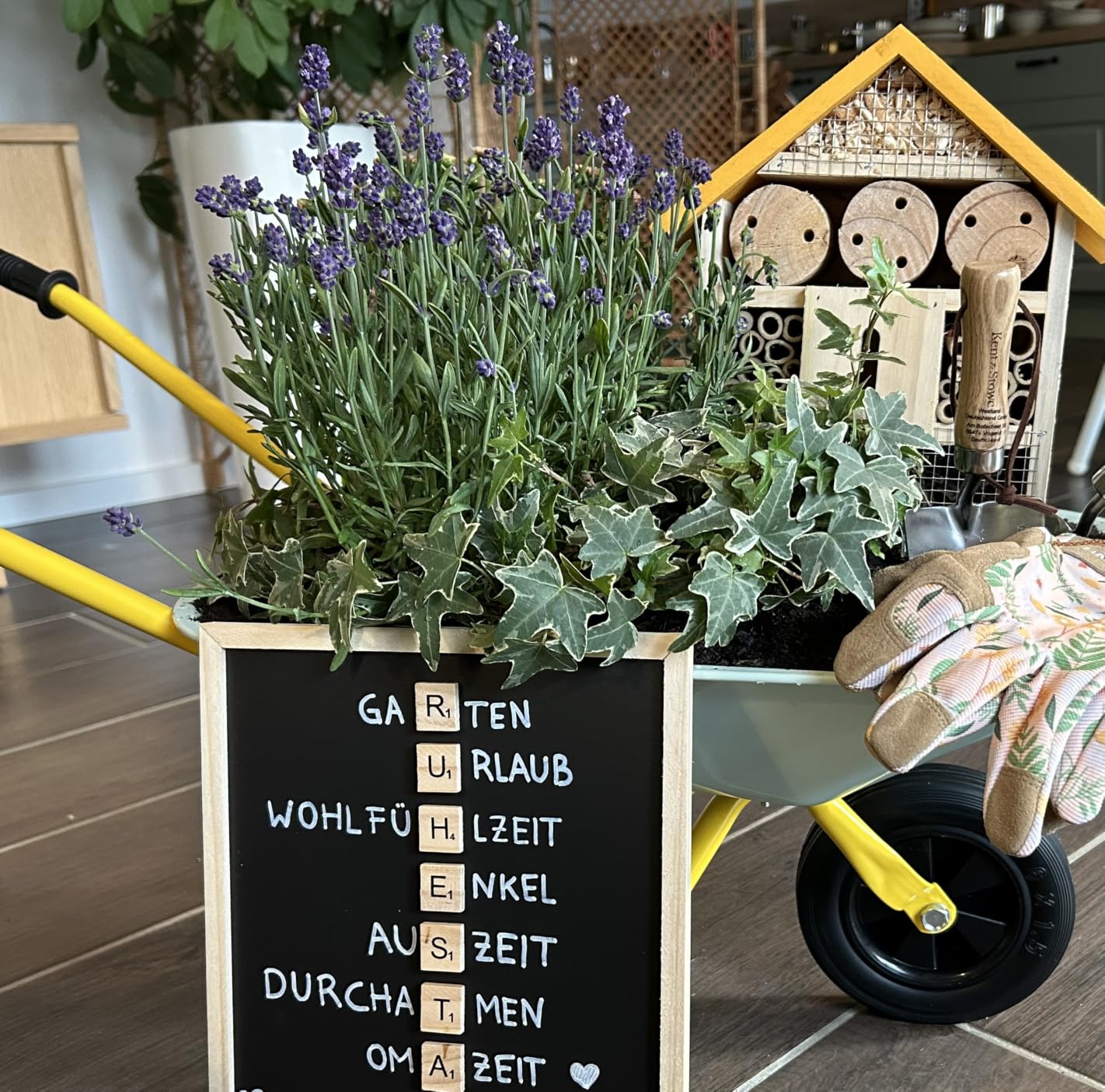 Smallfoot Tiny Garden carriola giocattolo in metallo bambini