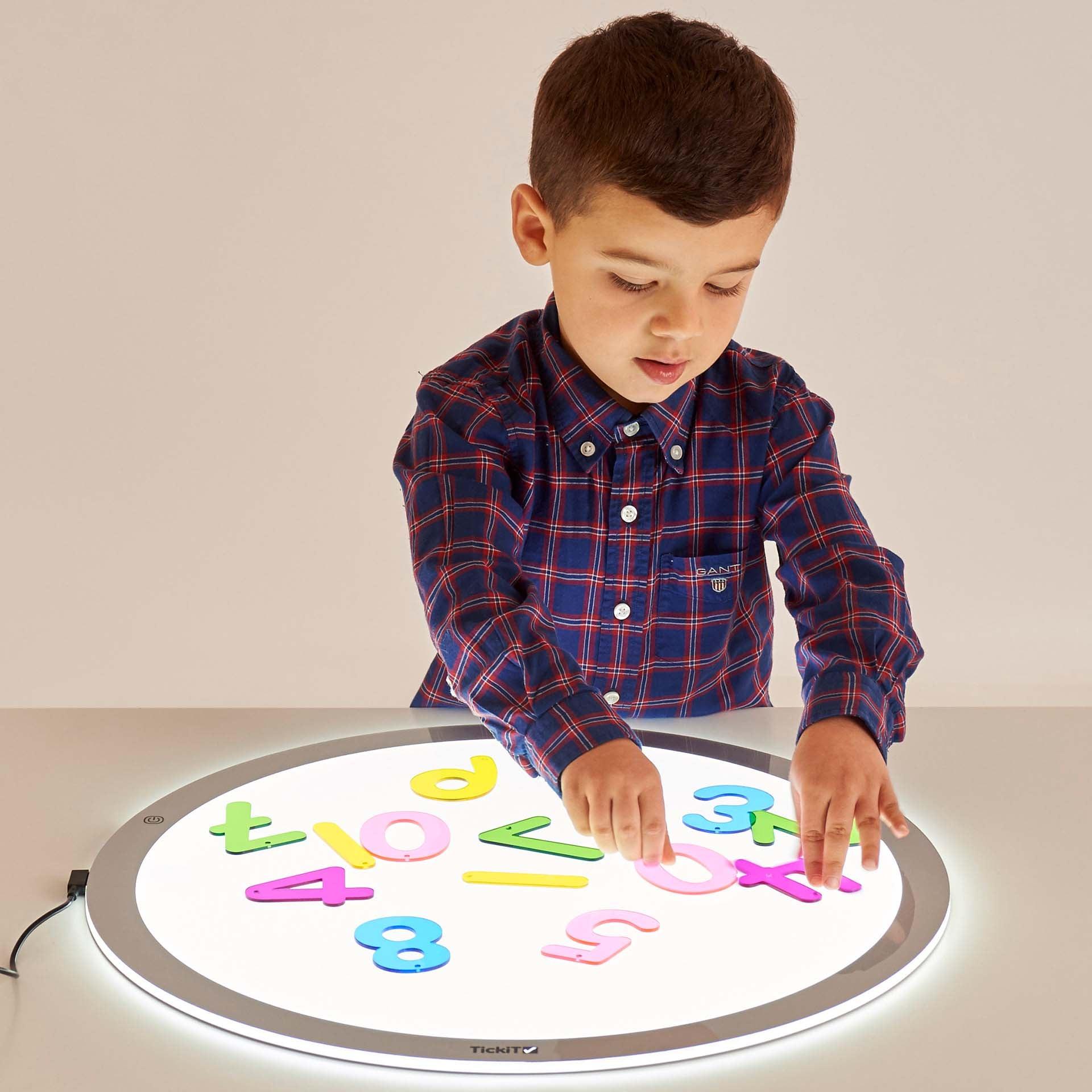 Tickit Rainbow Numbers numeri traslucidi 14 pezzi colorati