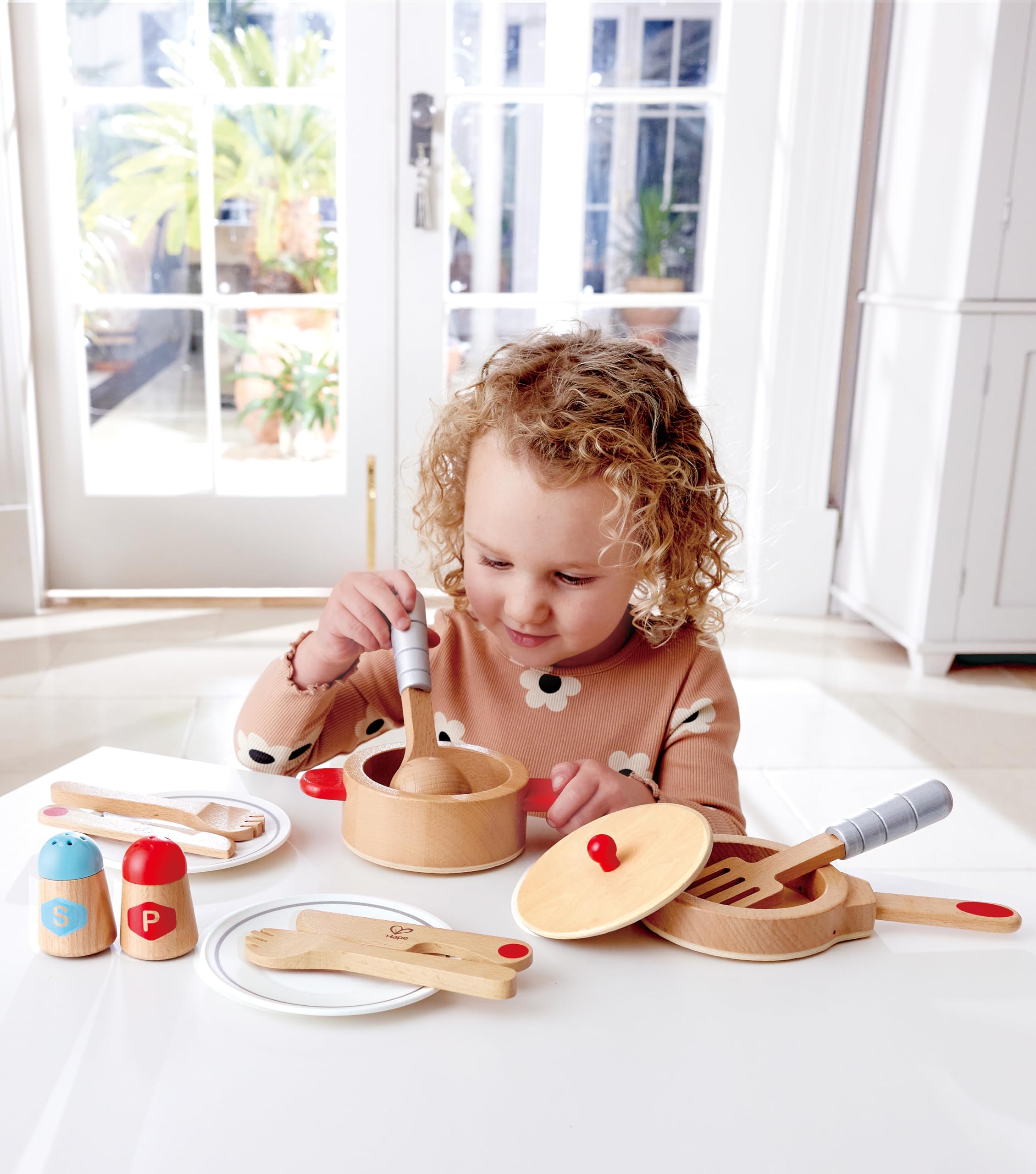 Hape Set Cucina e Servi Legno 13 Pezzi Gioco Ruolo 3 Anni+