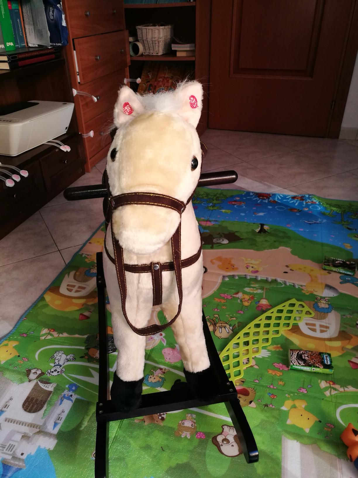 smallfoot 4101 Zottel cavallo a dondolo sonoro