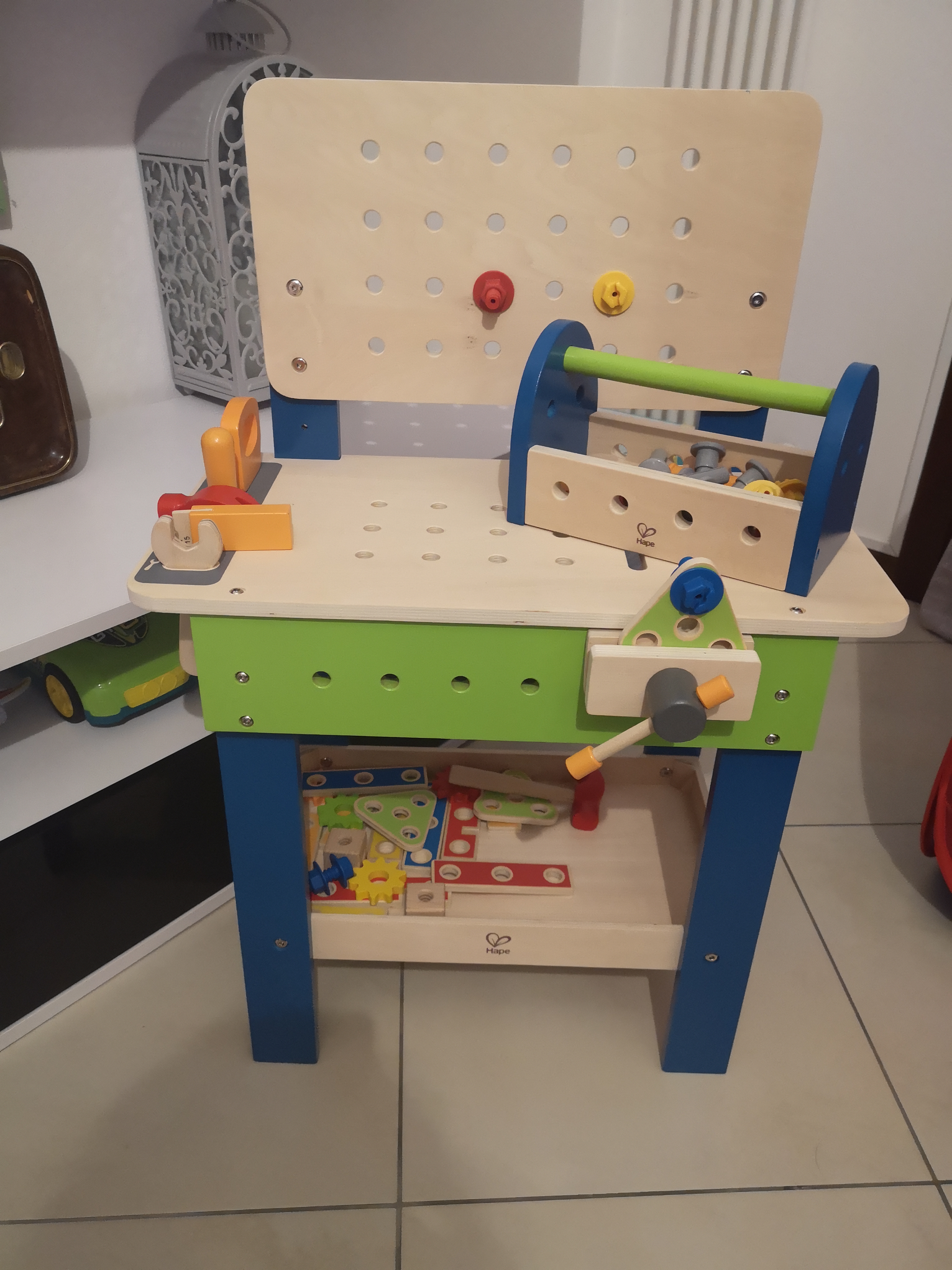 Hape Banco Lavoro legno attrezzi 35 pezzi 3 anni