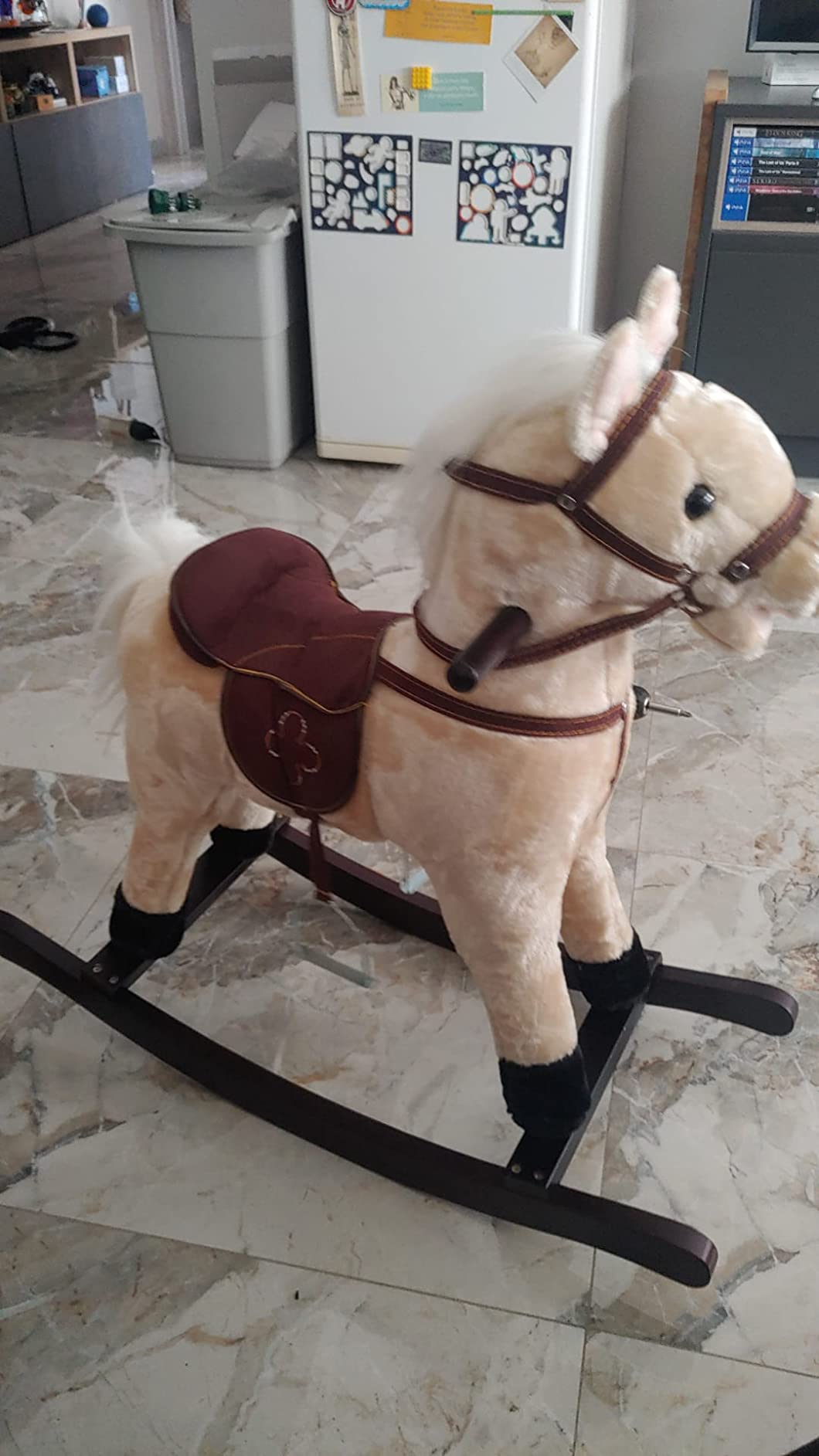 smallfoot 4101 Zottel cavallo a dondolo sonoro