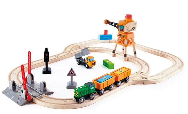 Hape Pista Trenino Legno 32 Pezzi con Gru e Passaggio a Livello