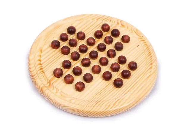 smallfoot Solitario Gioco in Legno con Palline da Tavolo