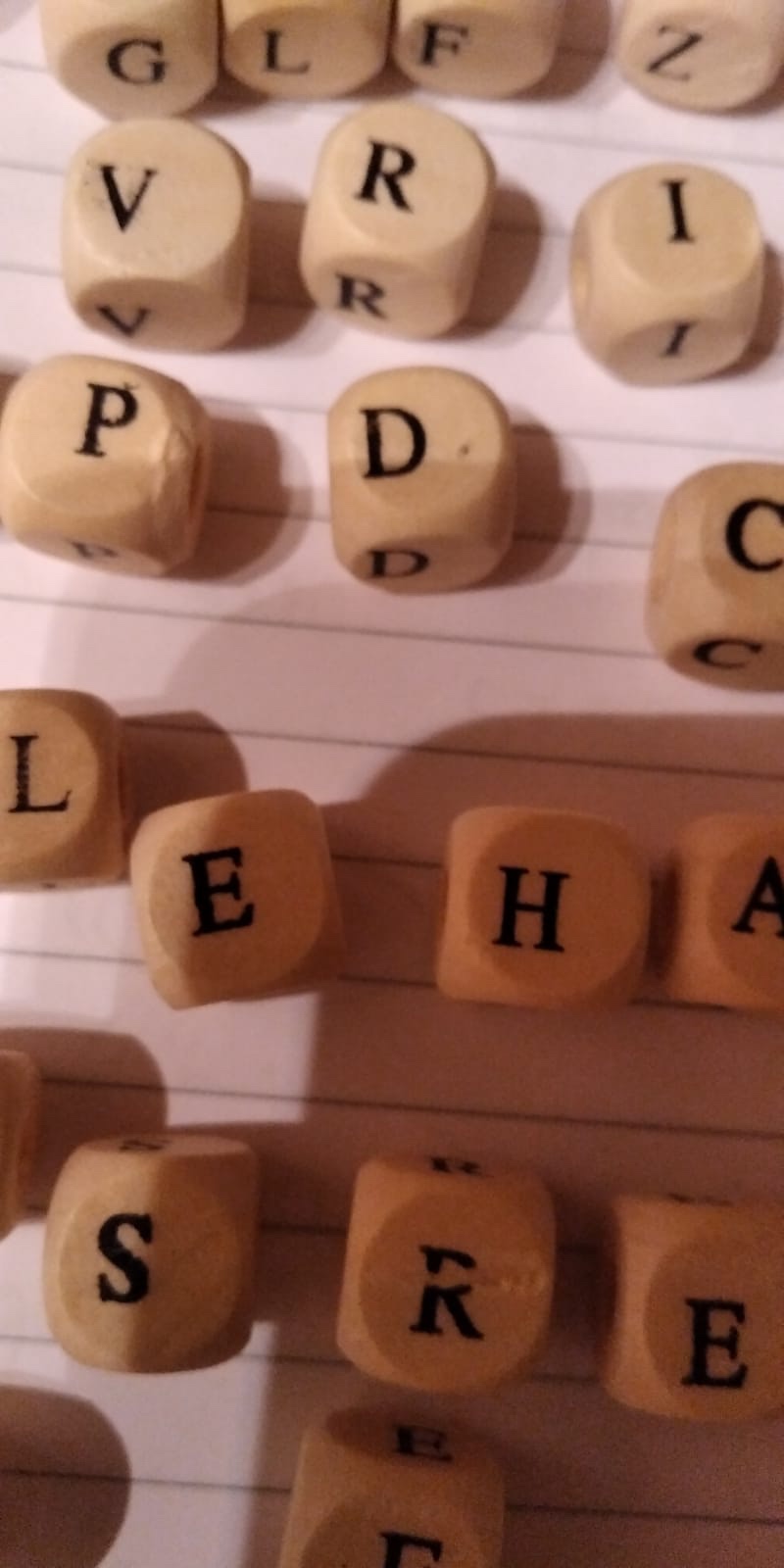 Small Foot Catene di Lettere Kit Perline Legno 300 Pezzi
