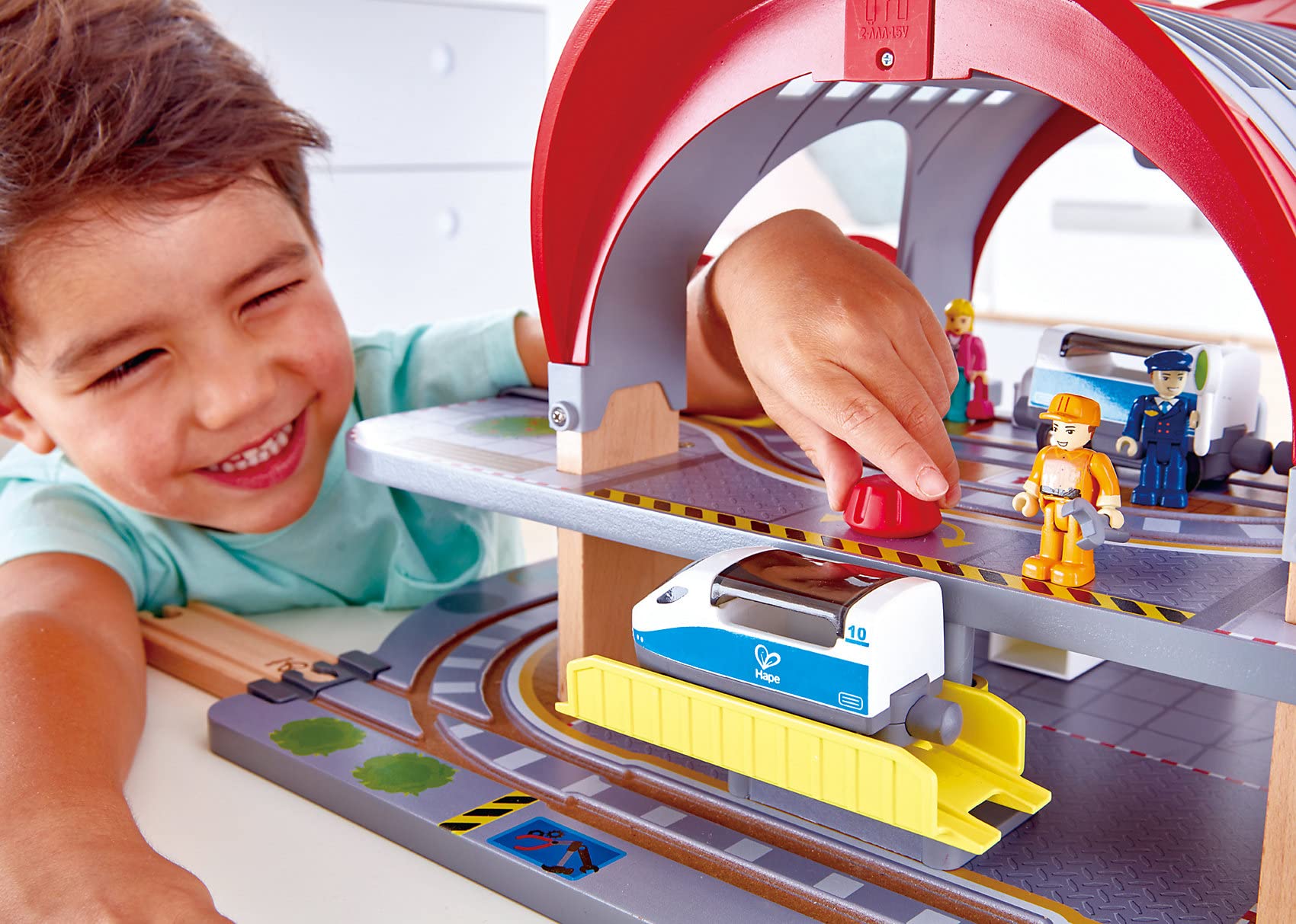 Hape Stazione Grande Città stazione legno con proiettore