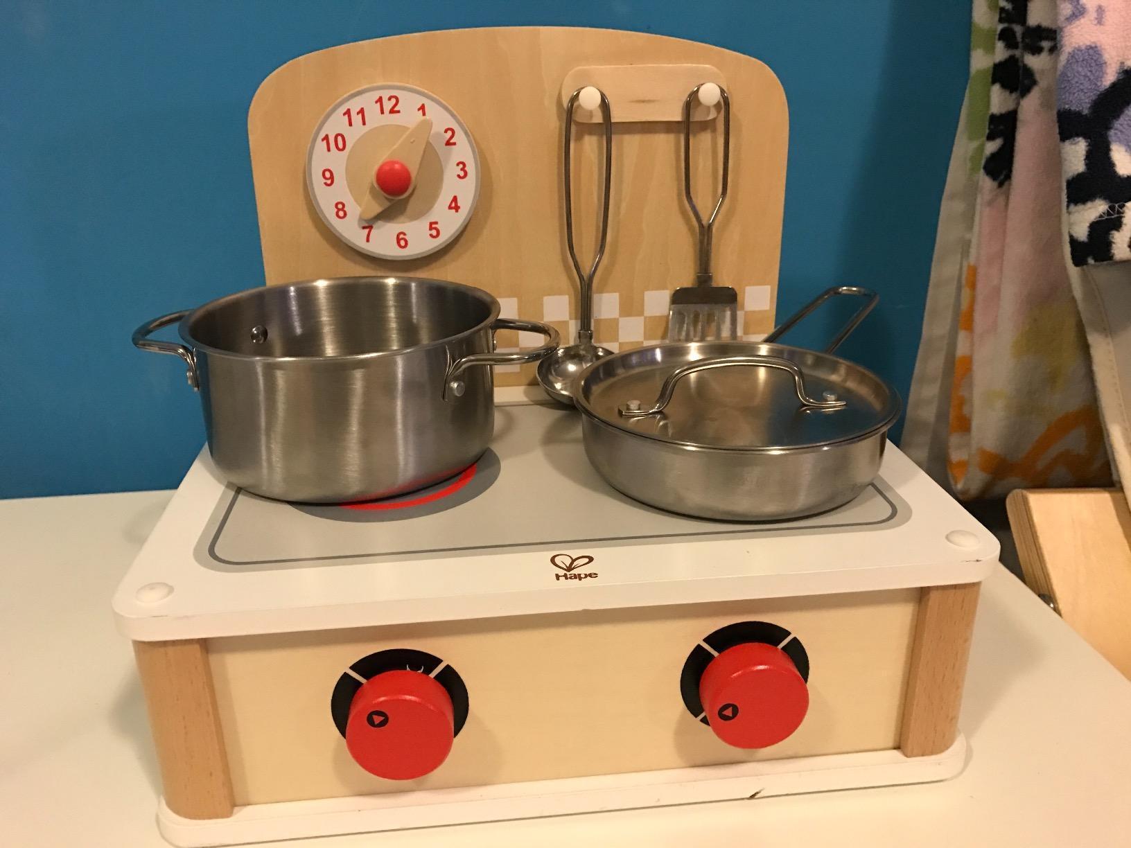 Hape E3134 cucinetta portatile in legno per bambini