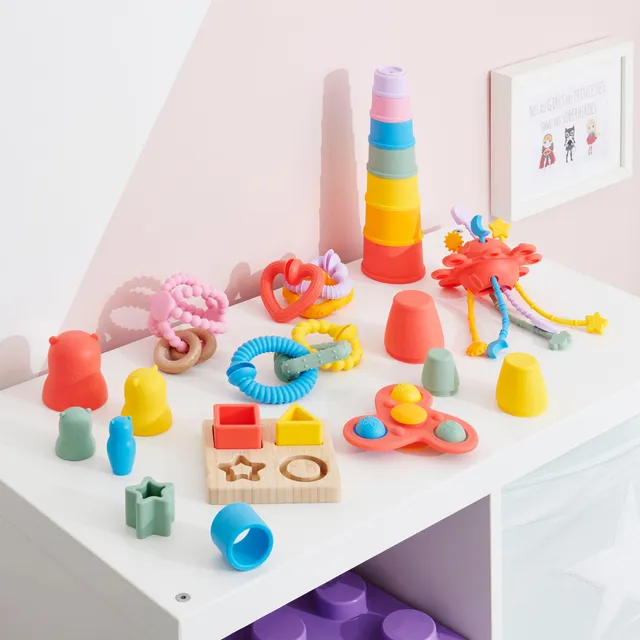 Tickit SiliSoft Set Attività Rainbow Silicone 7 Giochi