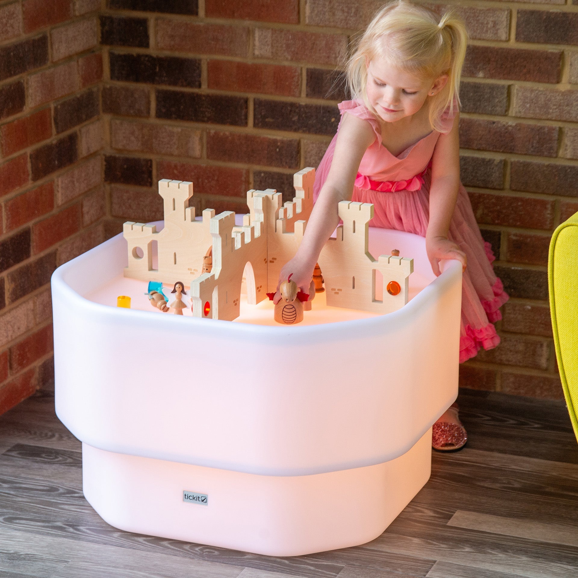 Tickit Discovery Glow Mini Tuff Table tavolo luminoso a luce
