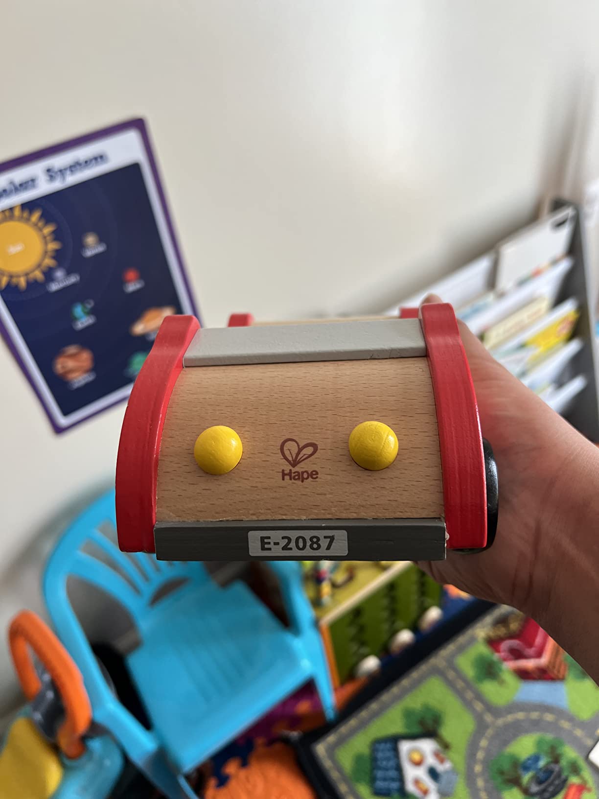 Hape Auto Familiare macchina rossa in legno 3 anni