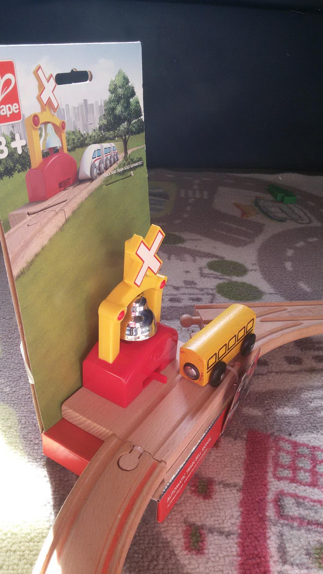 Hape Campanella Treno Automatica trenino legno con suono