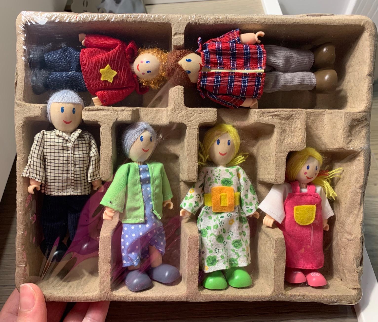 Hape E3500 Famiglia Felice personaggi legno 6 pezzi