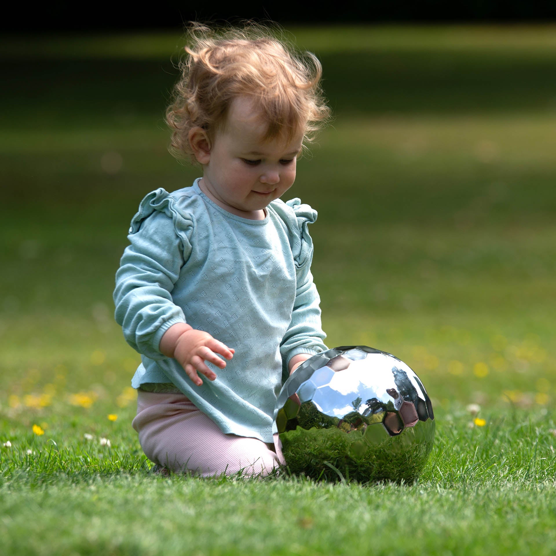 Tickit Sensory Steel Tumble Ball palla sensoriale 15 cm acciaio