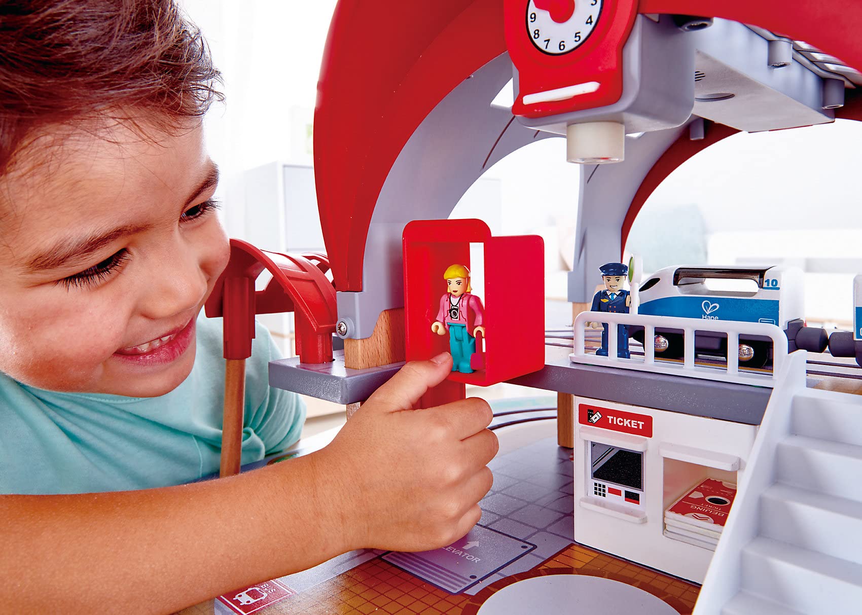 Hape Stazione Grande Città stazione legno con proiettore