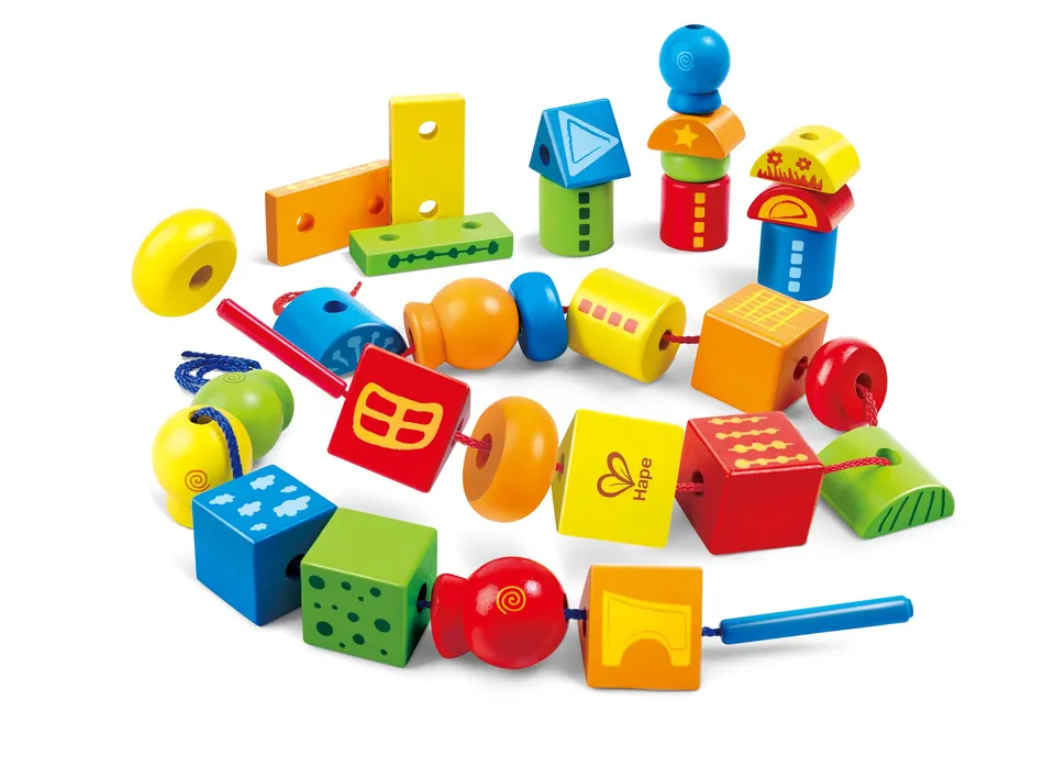Hape forme da infilare blocchi legno 32 pezzi 3 anni