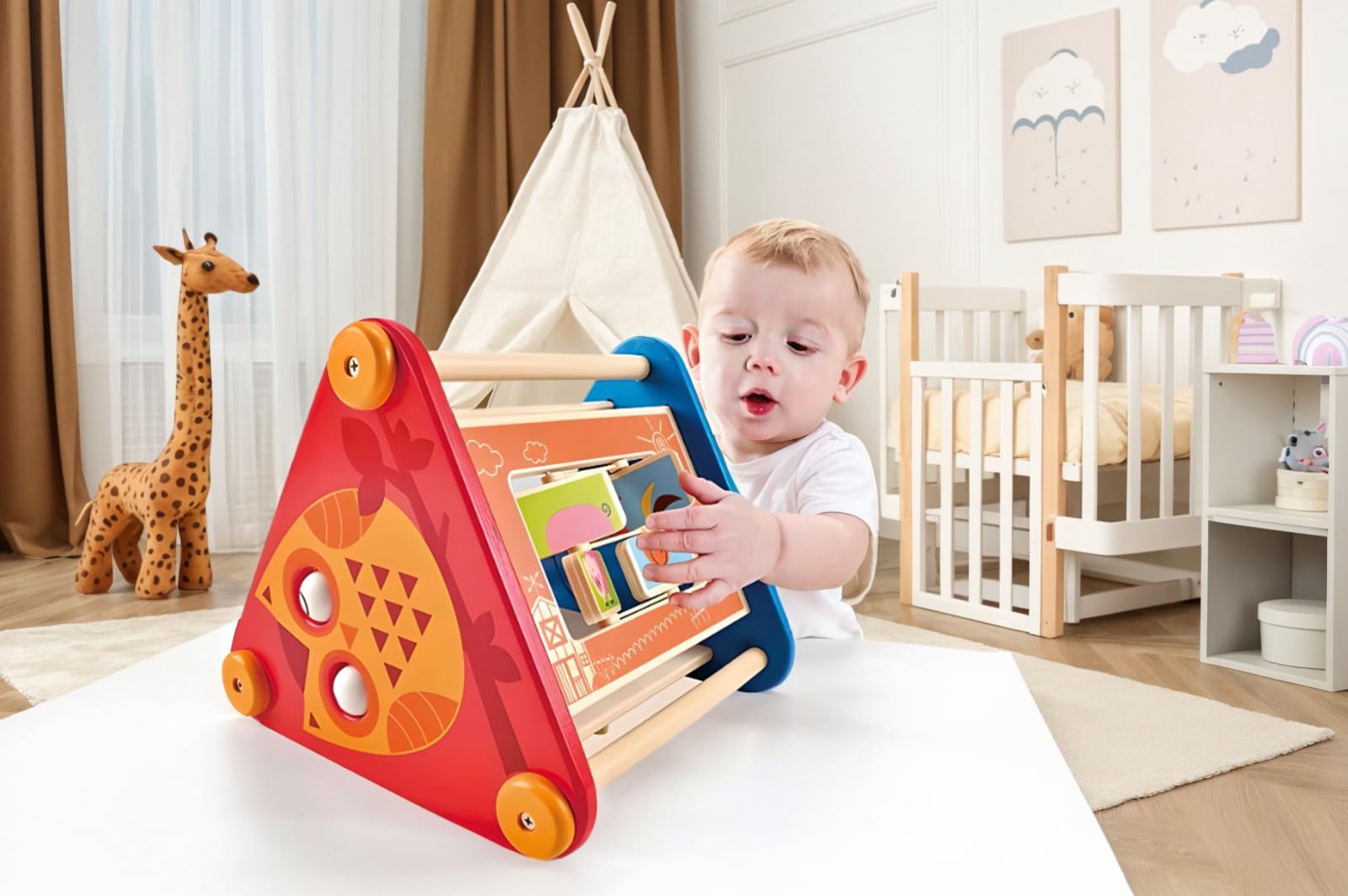 Hape E0434 Triangolo Multiattività gioco motorio multicolore
