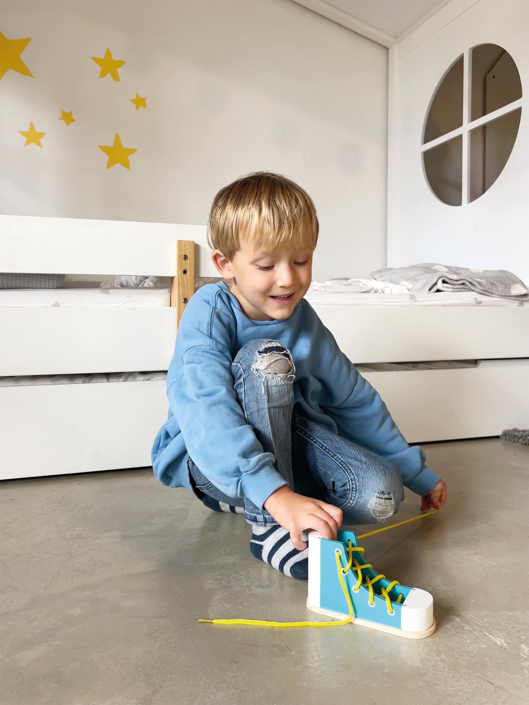 smallfoot 6475 scarpe da allacciare in legno set 2 pezzi dai 3 anni