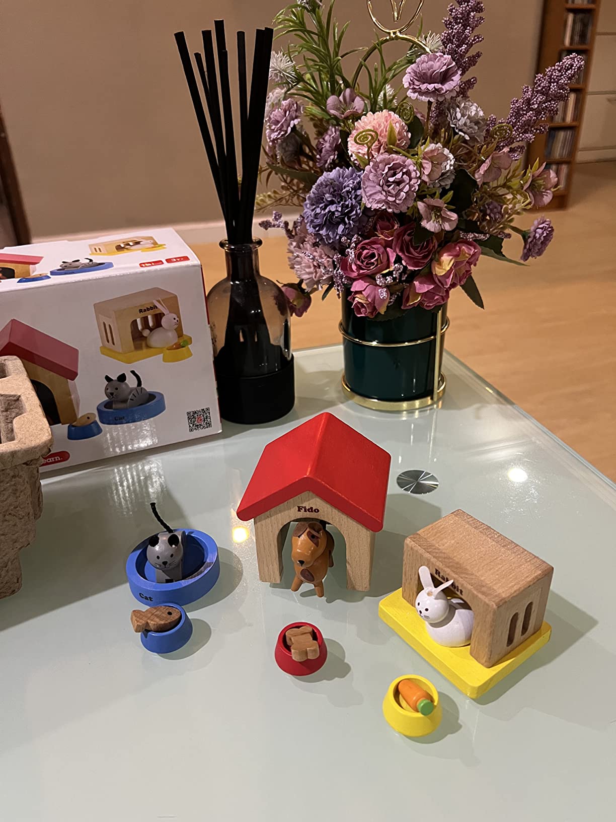 Hape Animali Domestici set animali legno casa bambole