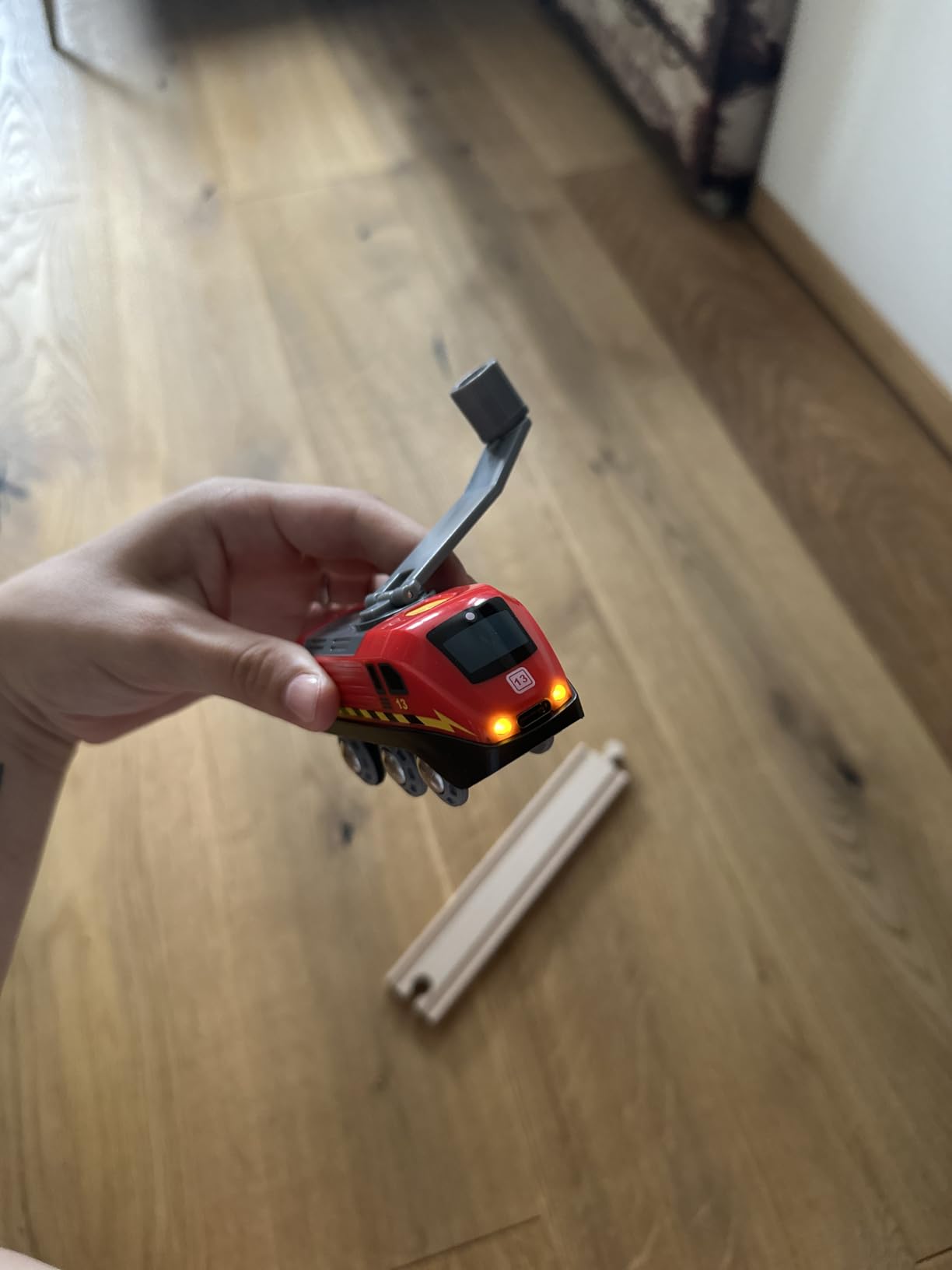Hape Locomotiva ricaricabile trenino legno USB