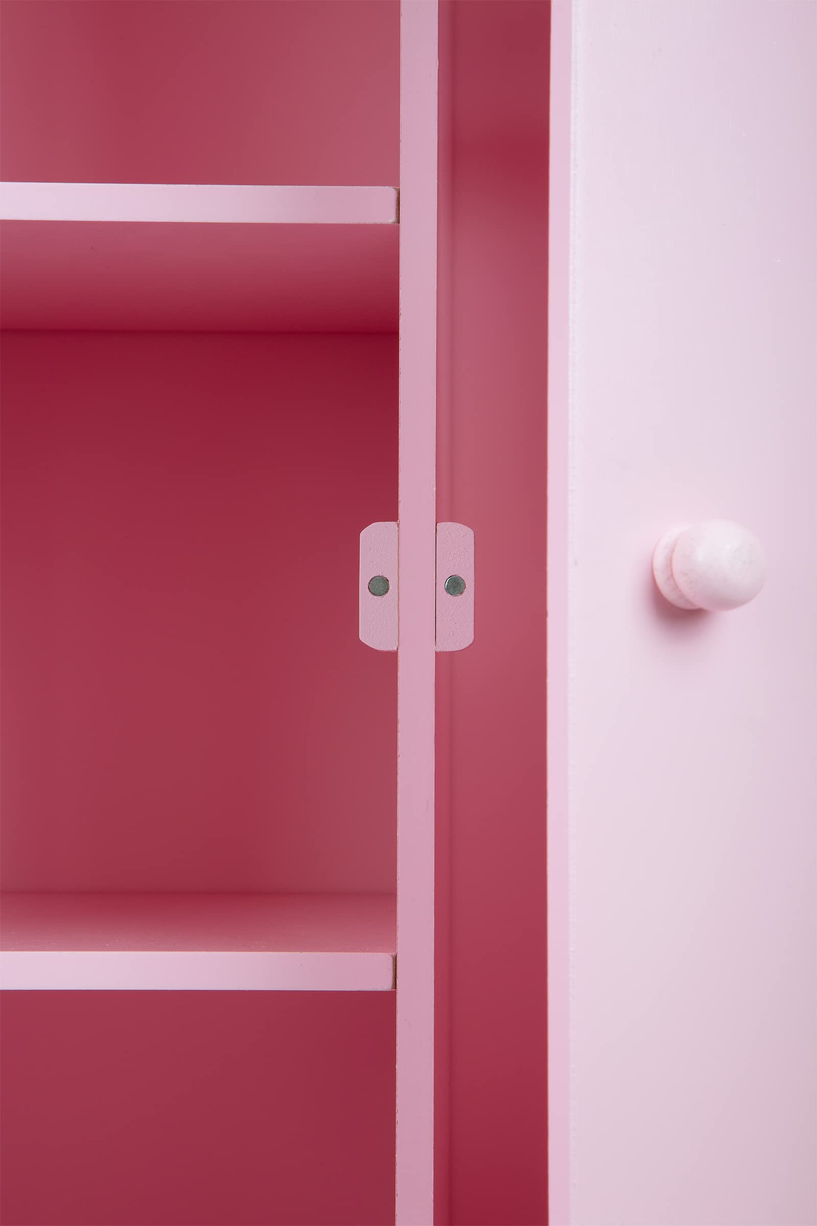 smallfoot 2880 Pink armadio bambole in legno con ruote