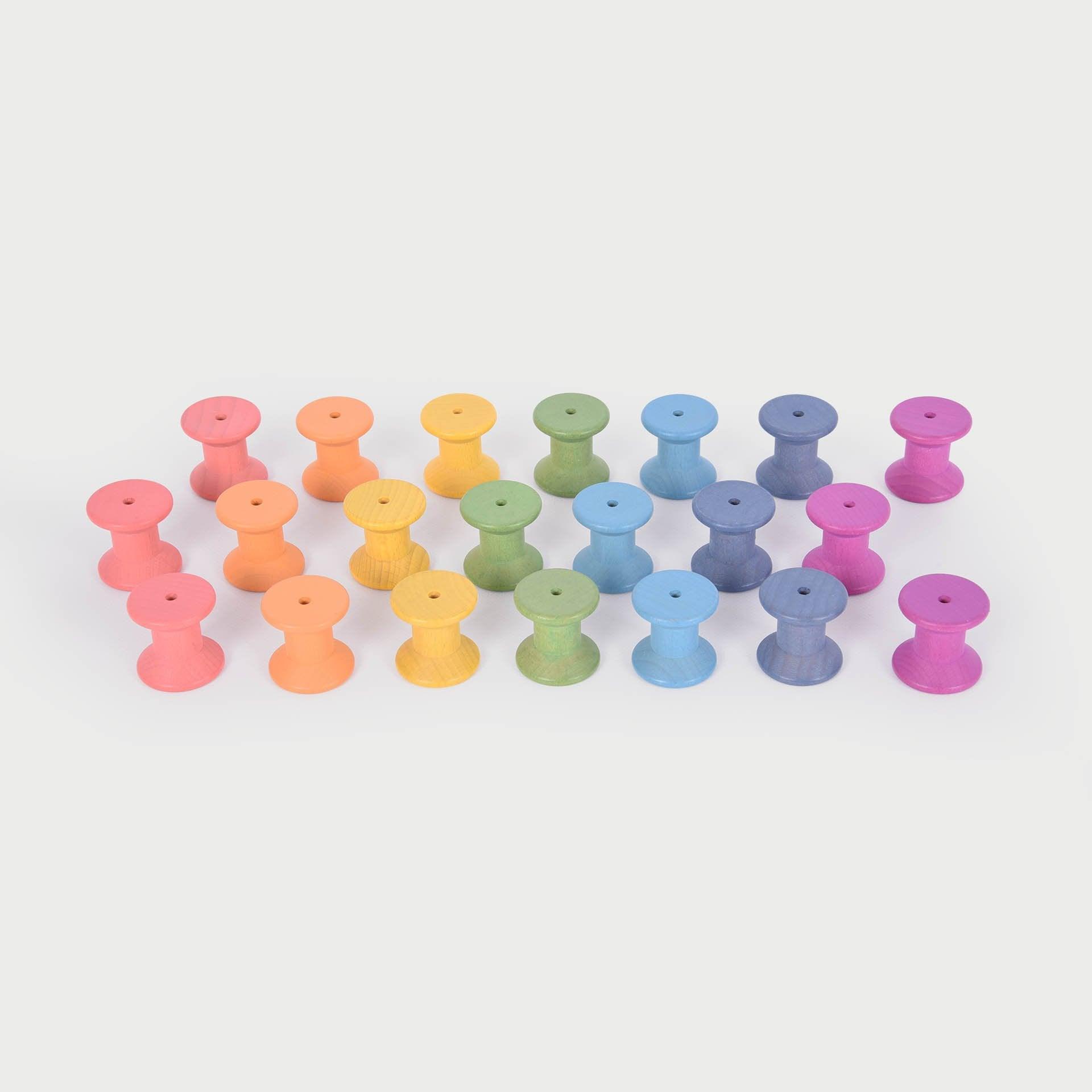 Tickit Rainbow Wooden Spools rocchetti legno 21 pezzi 7 colori