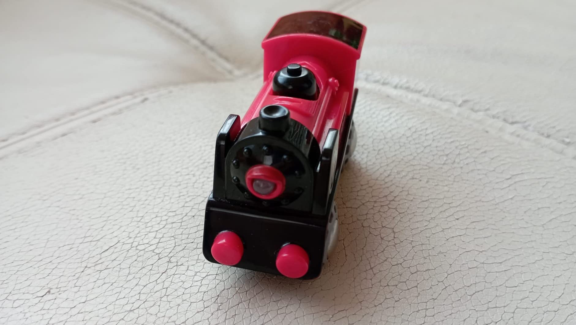 Hape Locomotiva a Batteria trenino rosso con luce
