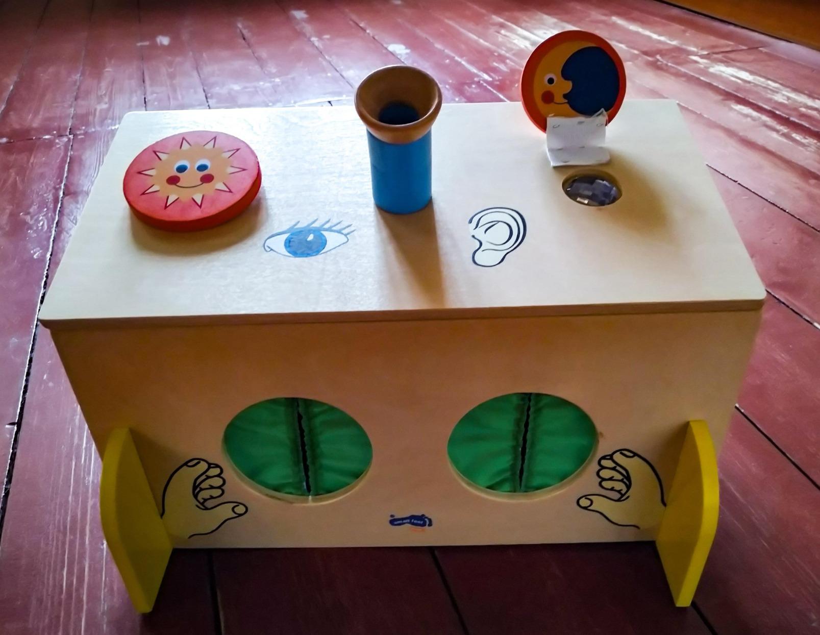 smallfoot Feelbox 6989 scatola sensoriale legno 3 anni