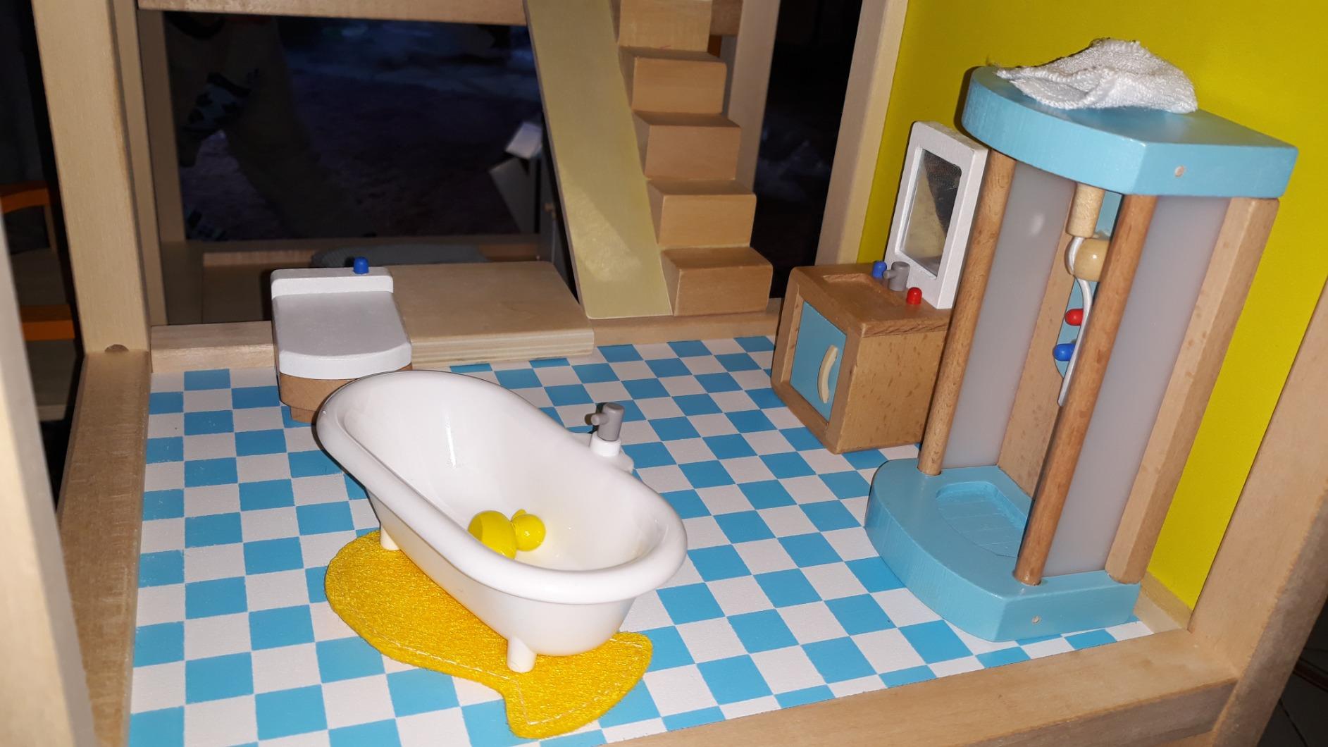 Hape E3401 Casa 4 Stagioni casa bambole legno arredata