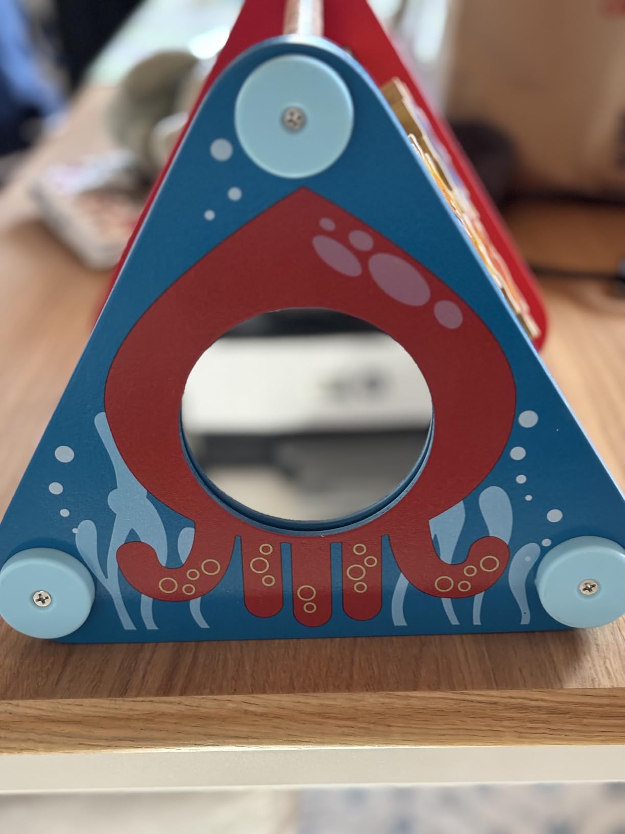 Hape E0434 Triangolo Multiattività gioco motorio multicolore